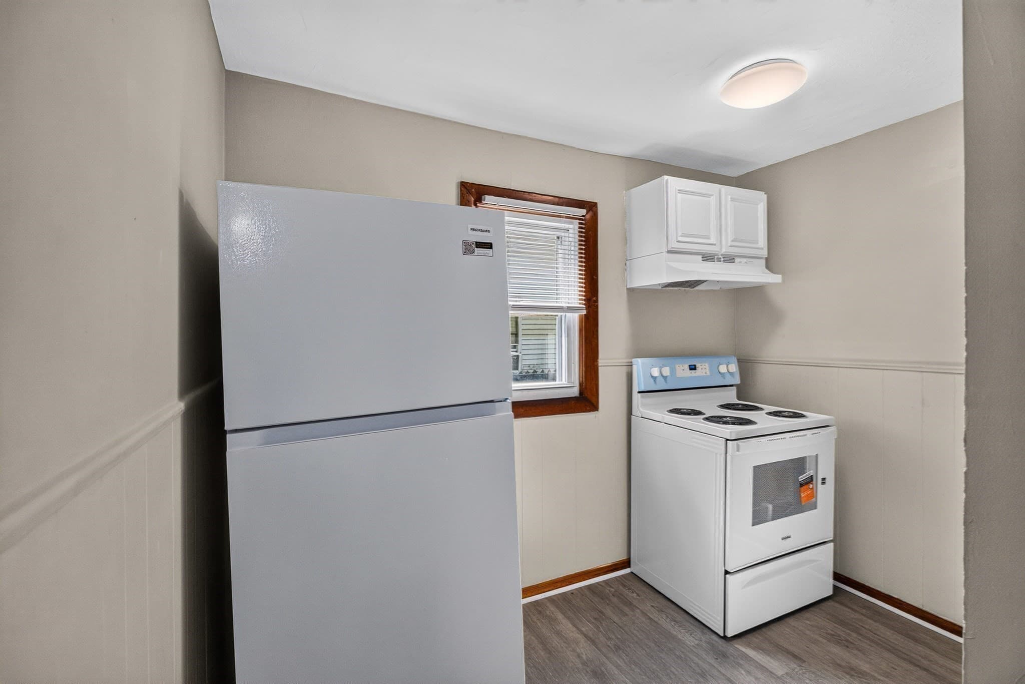 Single Family Residence at 69 Crystal Ave, Springfield MA 01108, Springfield, photo 13 of 28