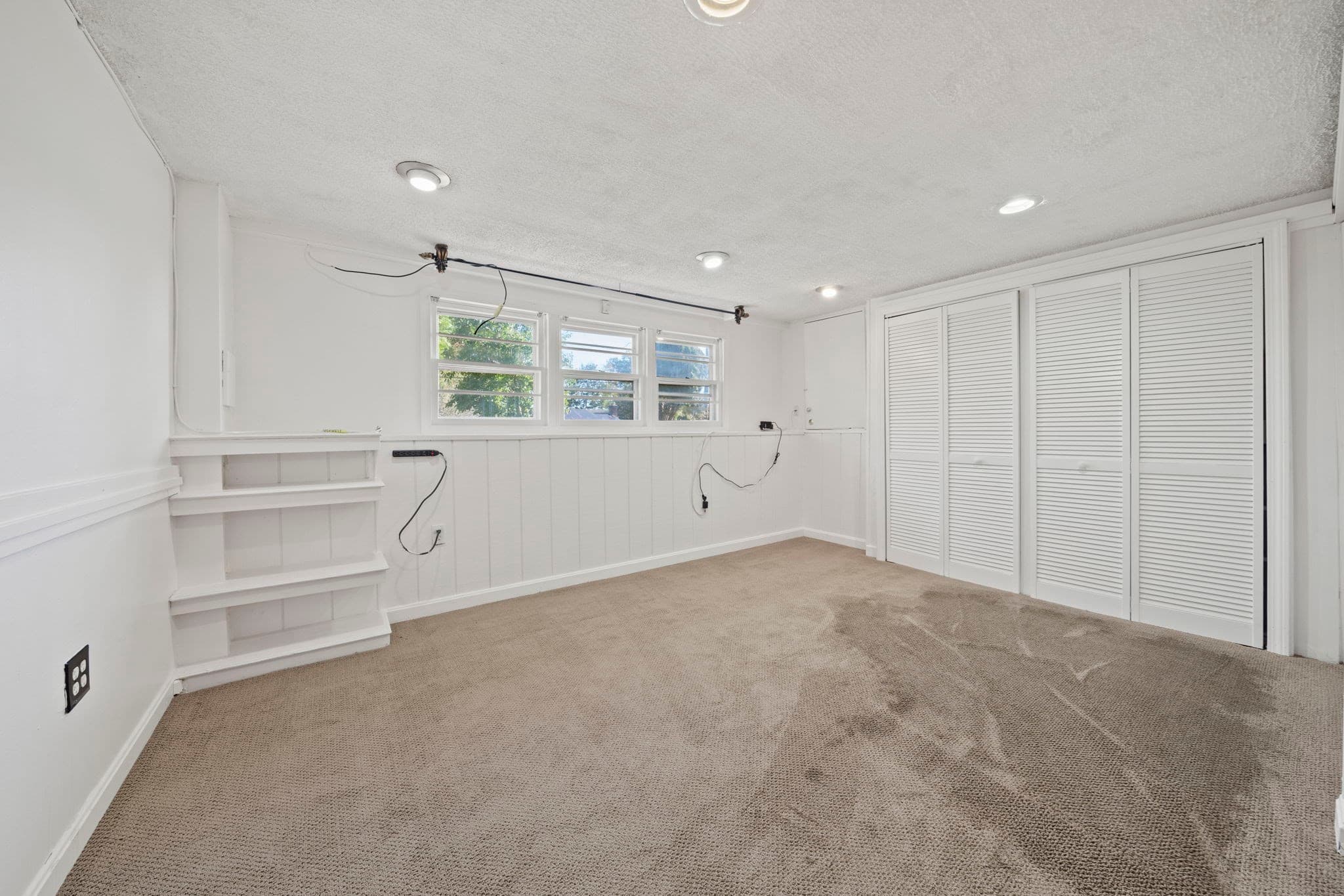 Single Family Residence at 22 Kimberly Lane, Randolph MA 02368, Randolph, photo 27 of 42