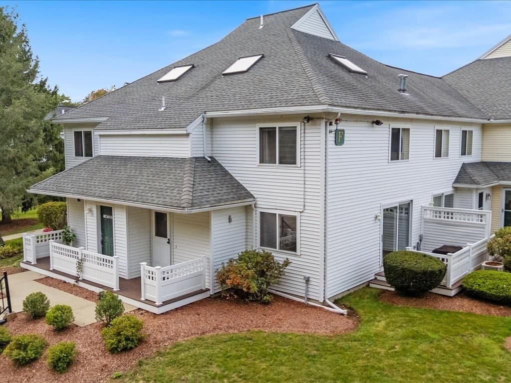 360 Littleton Rd # F2, Chelmsford MA 01824