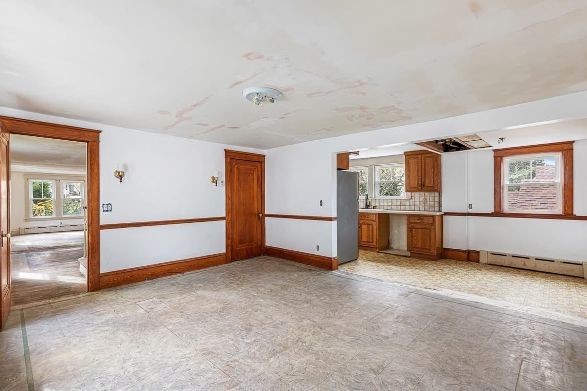 Single Family Residence at 1292 Riverside Ave, Somerset MA 02726, Somerset, photo 6 of 42
