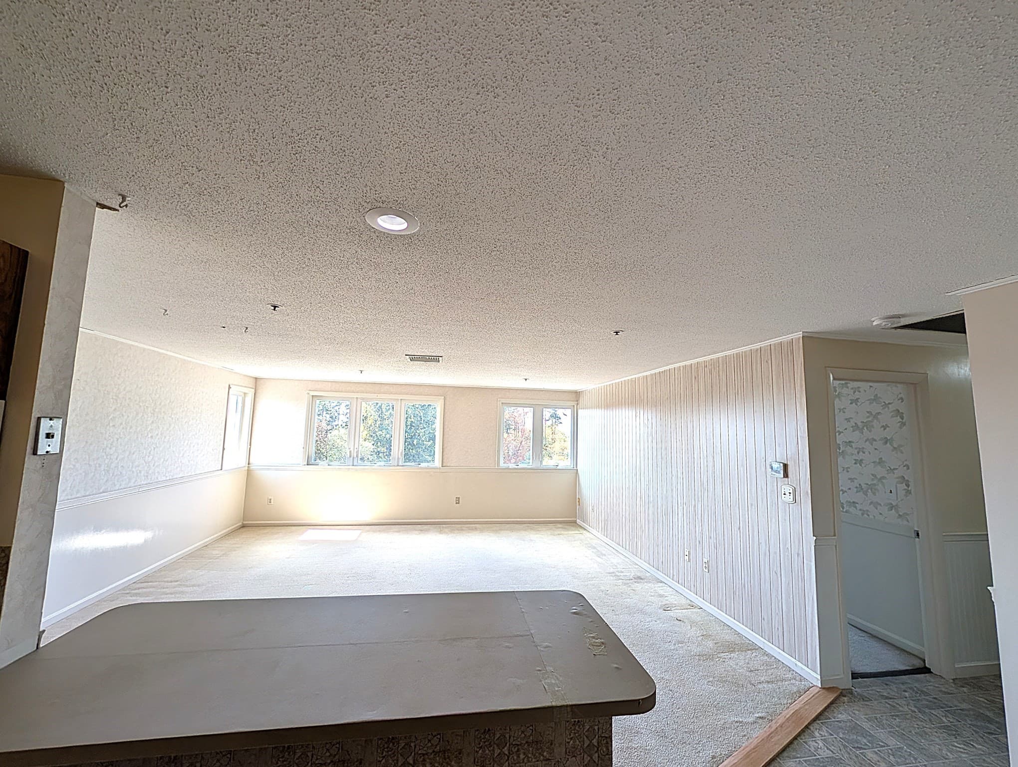 Condominium at 36 Dunham Rd # 402, Beverly MA 01915, Beverly, photo 23 of 42