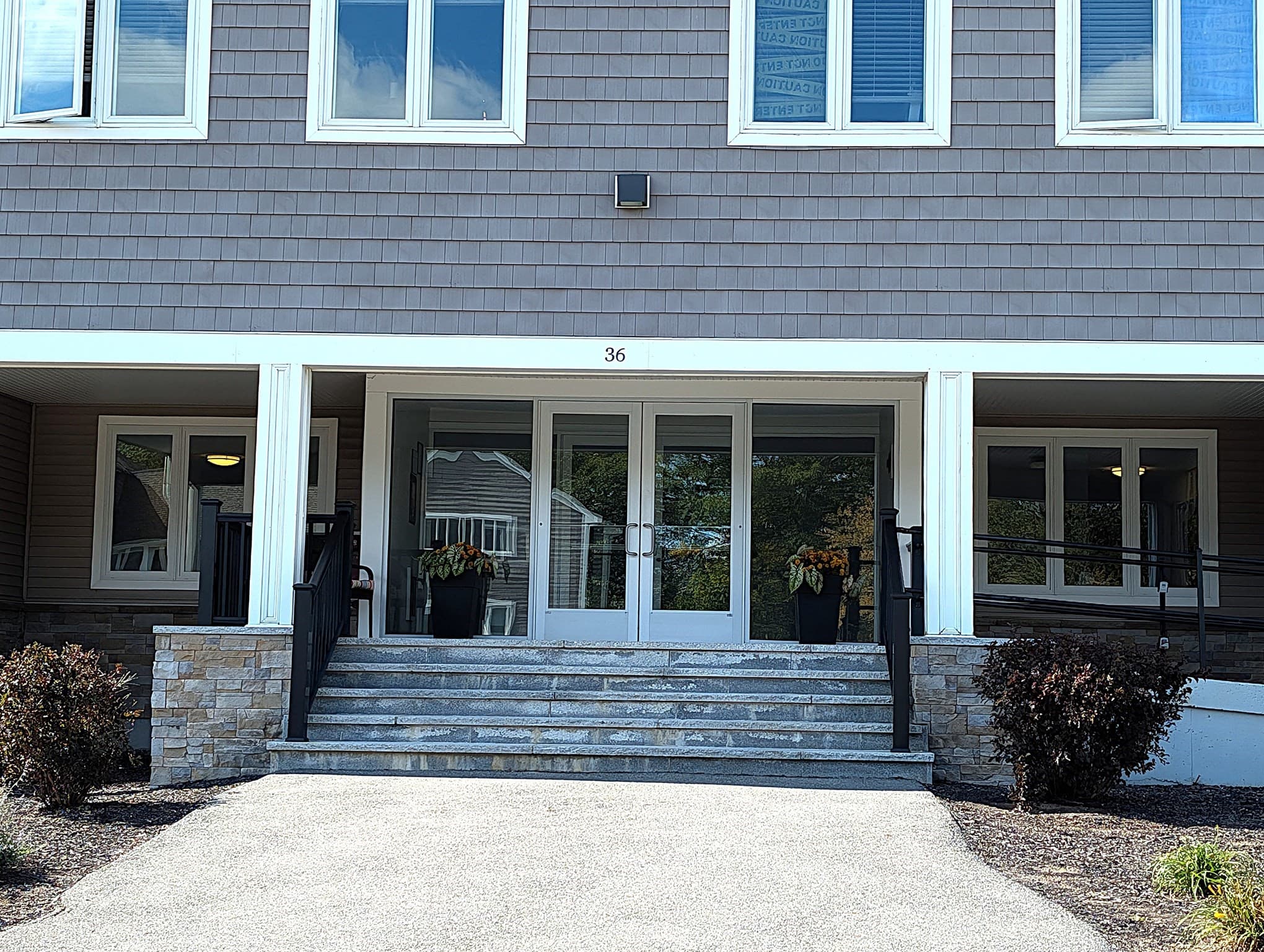 Condominium at 36 Dunham Rd # 402, Beverly MA 01915, Beverly, photo 3 of 42