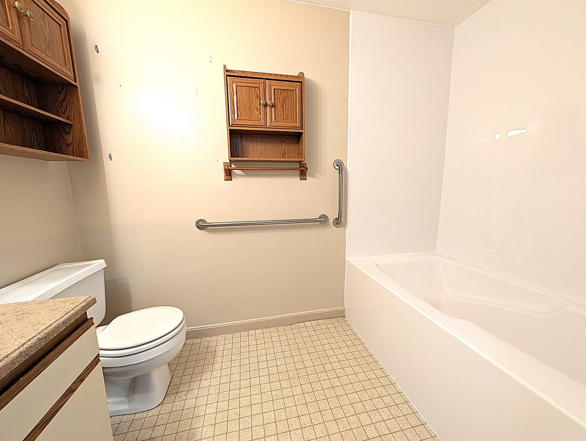Condominium at 36 Dunham Rd # 402, Beverly MA 01915, Beverly, photo 37 of 42