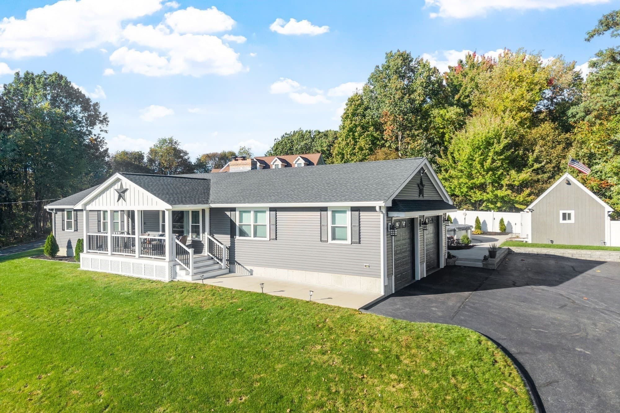 Single Family Residence at 4 Nutting Dr, Leominster MA 01453, Leominster, photo 2 of 42