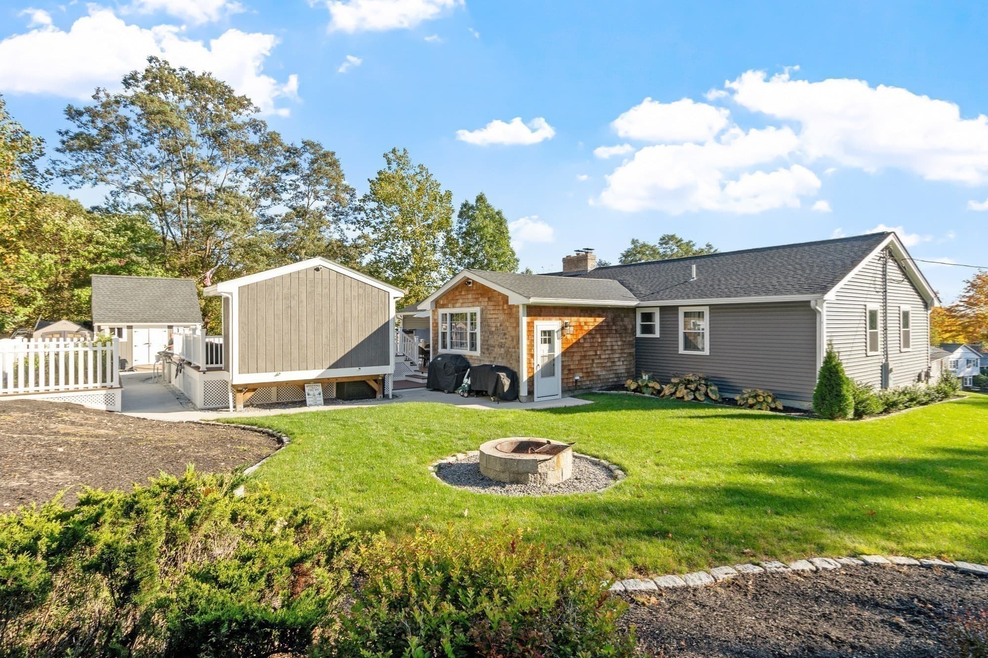 Single Family Residence at 4 Nutting Dr, Leominster MA 01453, Leominster, photo 37 of 42
