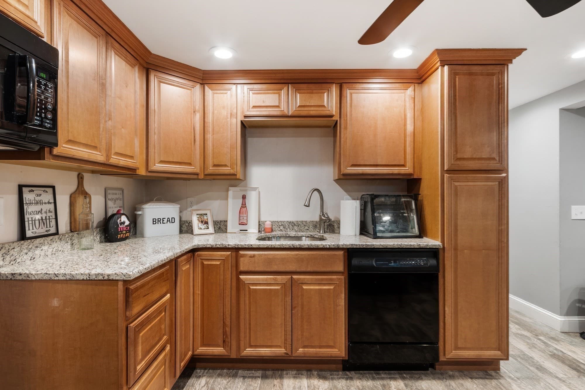 Single Family Residence at 4 Nutting Dr, Leominster MA 01453, Leominster, photo 29 of 42