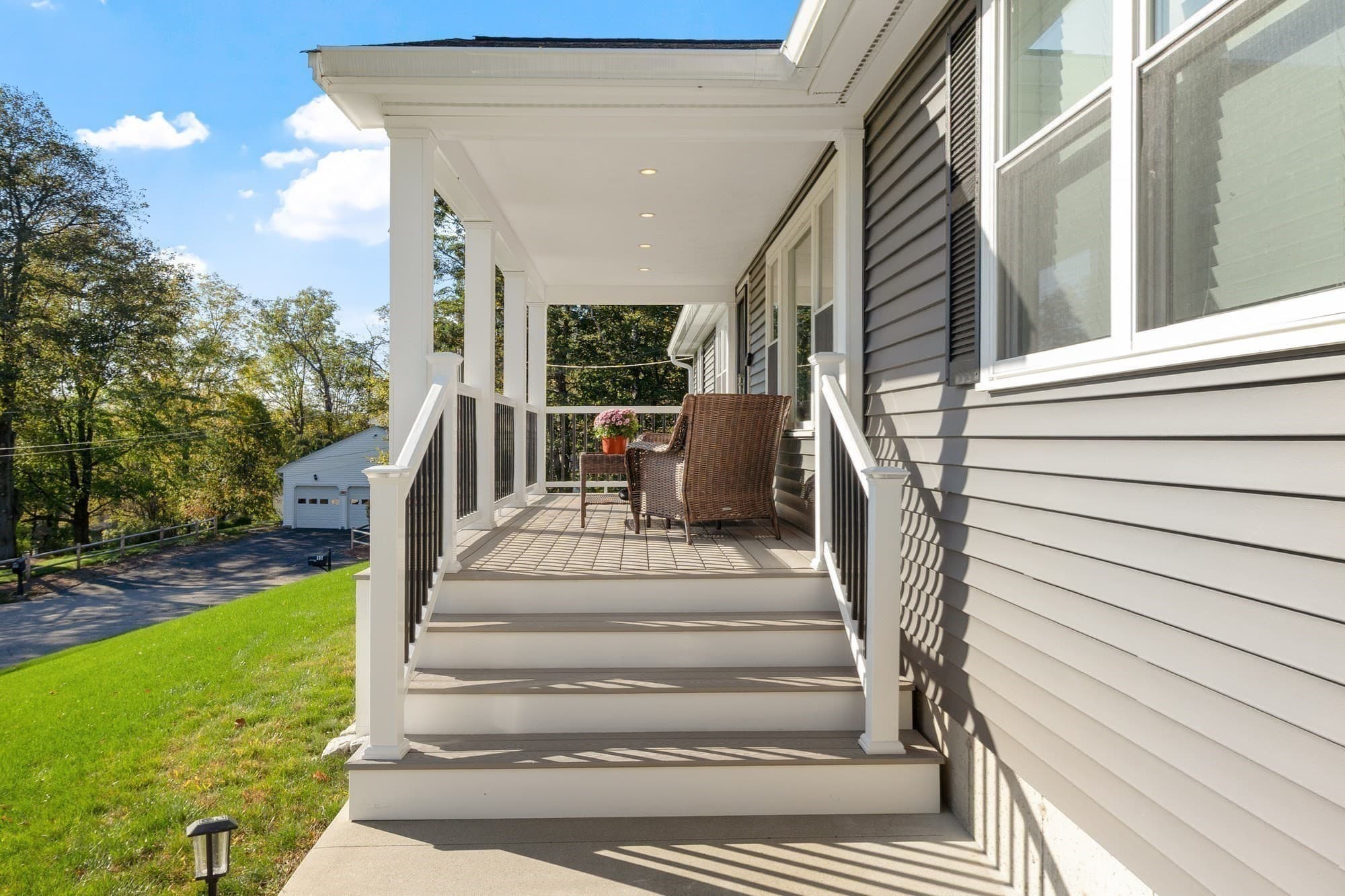 Single Family Residence at 4 Nutting Dr, Leominster MA 01453, Leominster, photo 4 of 42