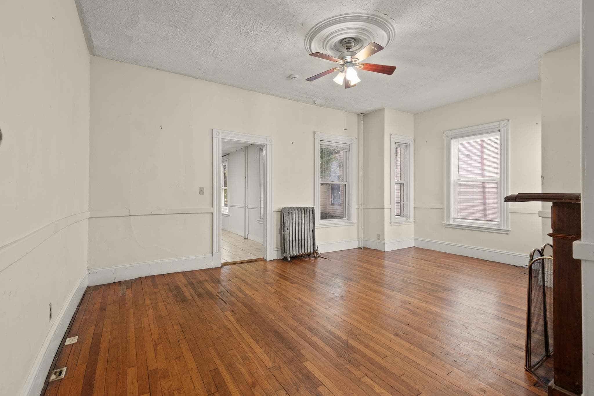 4 Family at 32-34 Linden St, Boston MA 02134, Boston, photo 5 of 40