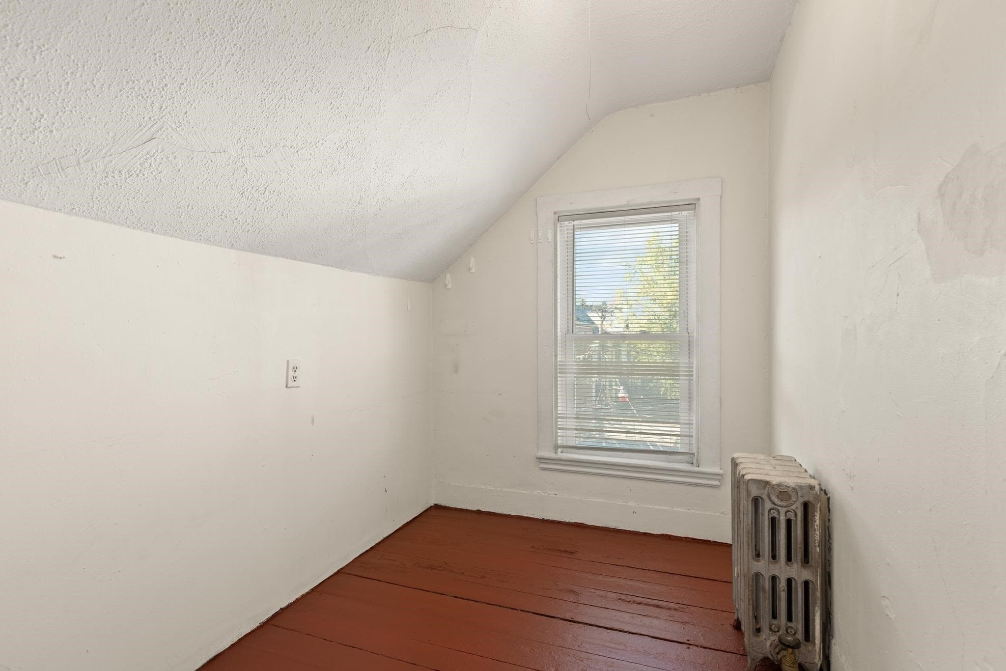 4 Family at 32-34 Linden St, Boston MA 02134, Boston, photo 15 of 40