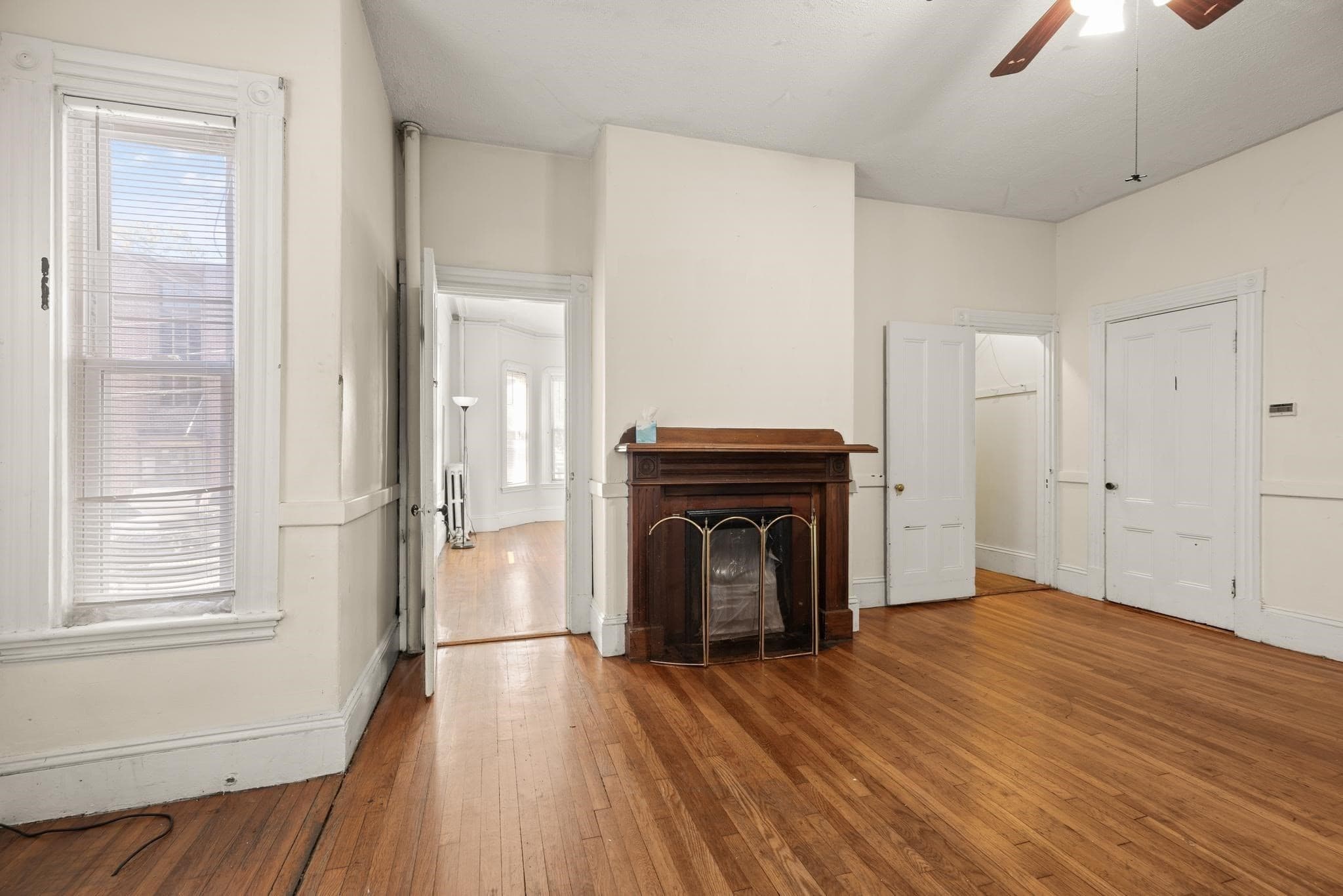 4 Family at 32-34 Linden St, Boston MA 02134, Boston, photo 4 of 40