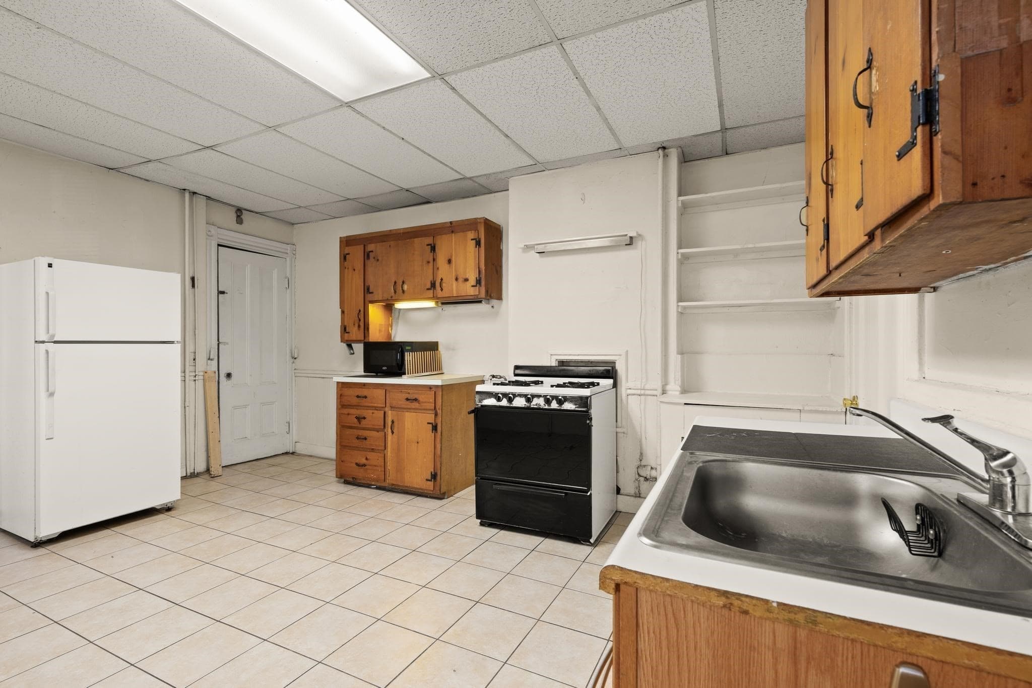 4 Family at 32-34 Linden St, Boston MA 02134, Boston, photo 25 of 40