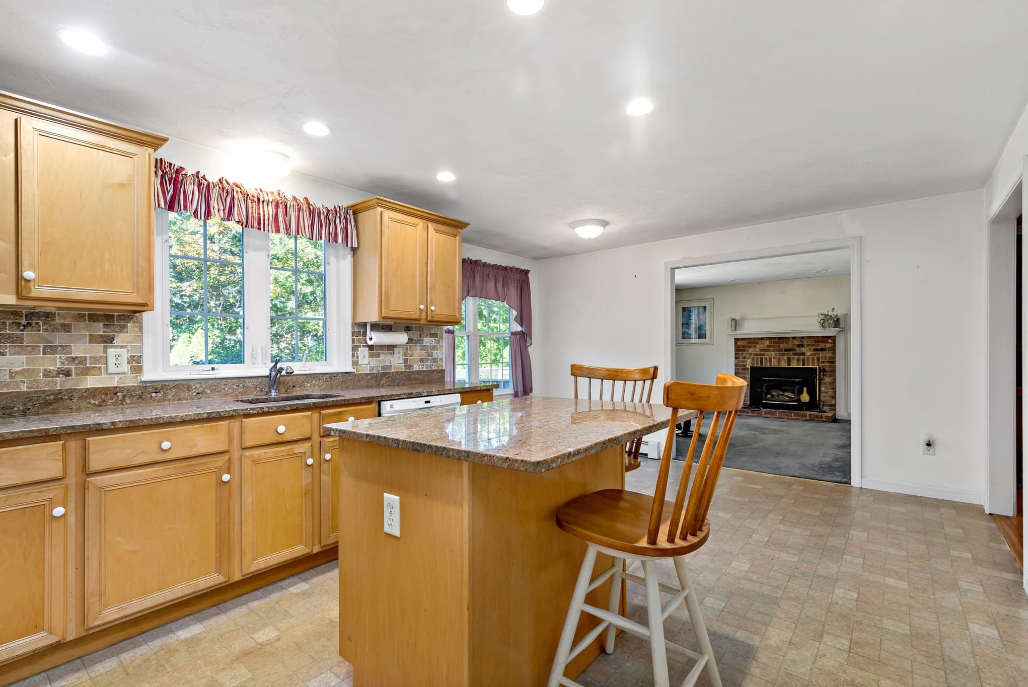 Single Family Residence at 12 Wildwood Rd, Plymouth MA 02360, Plymouth, photo 23 of 41