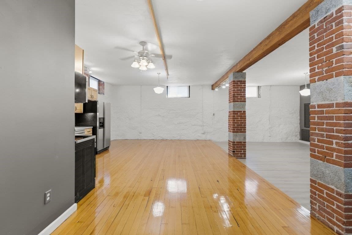 Condominium at 24 Front # 1, Woonsocket RI 02895, Woonsocket, photo 22 of 33