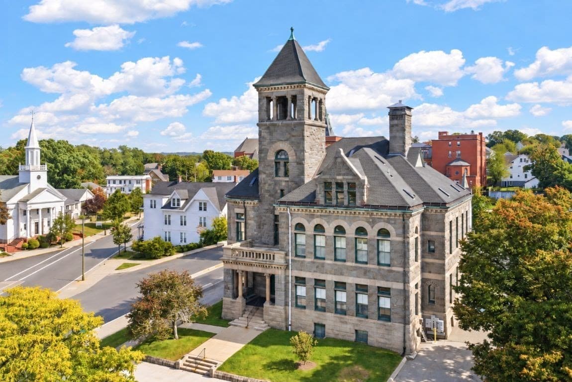 24 Front # 1, Woonsocket RI 02895