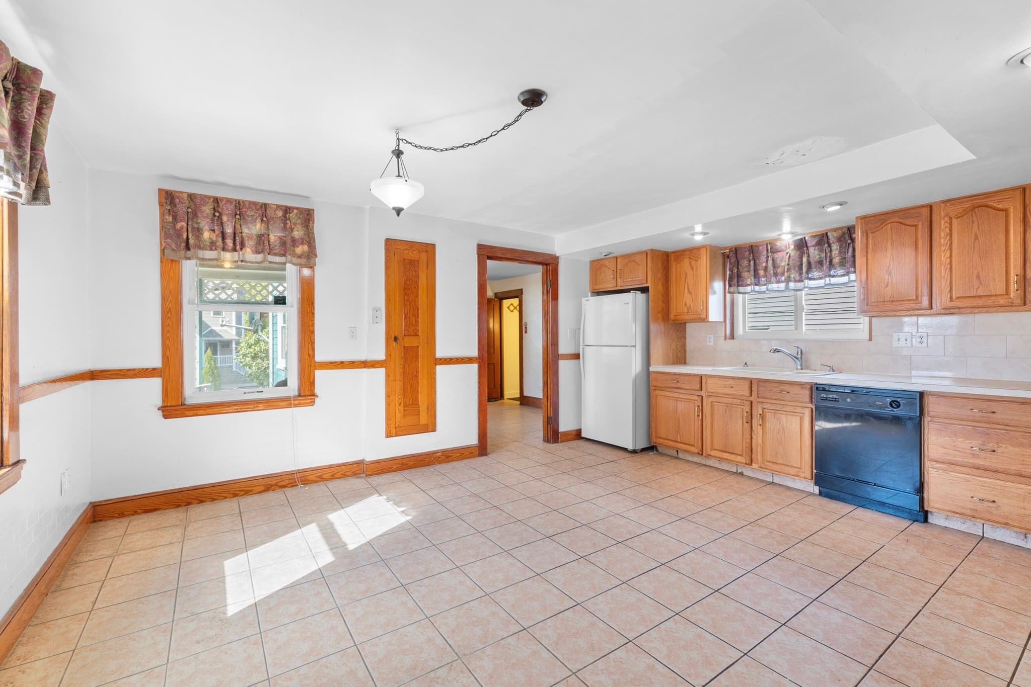 Residential at 12 Shepard St, Boston MA 02135, Boston, photo 12 of 24