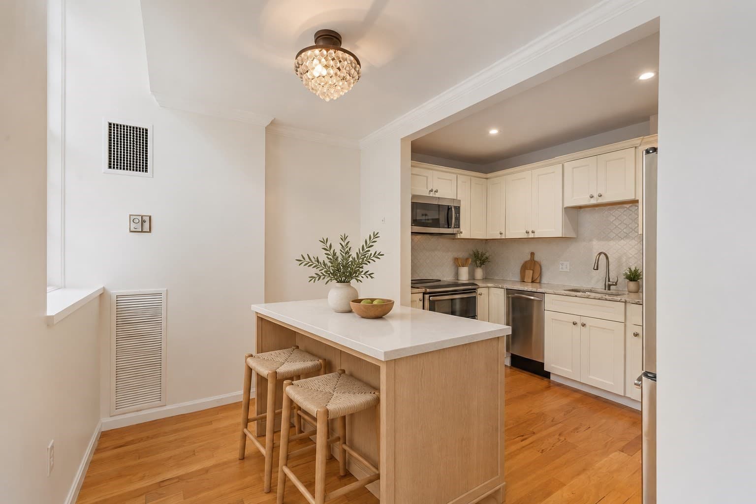 Condominium at 106 13th # 312, Boston MA 02129, Boston, photo 6 of 42