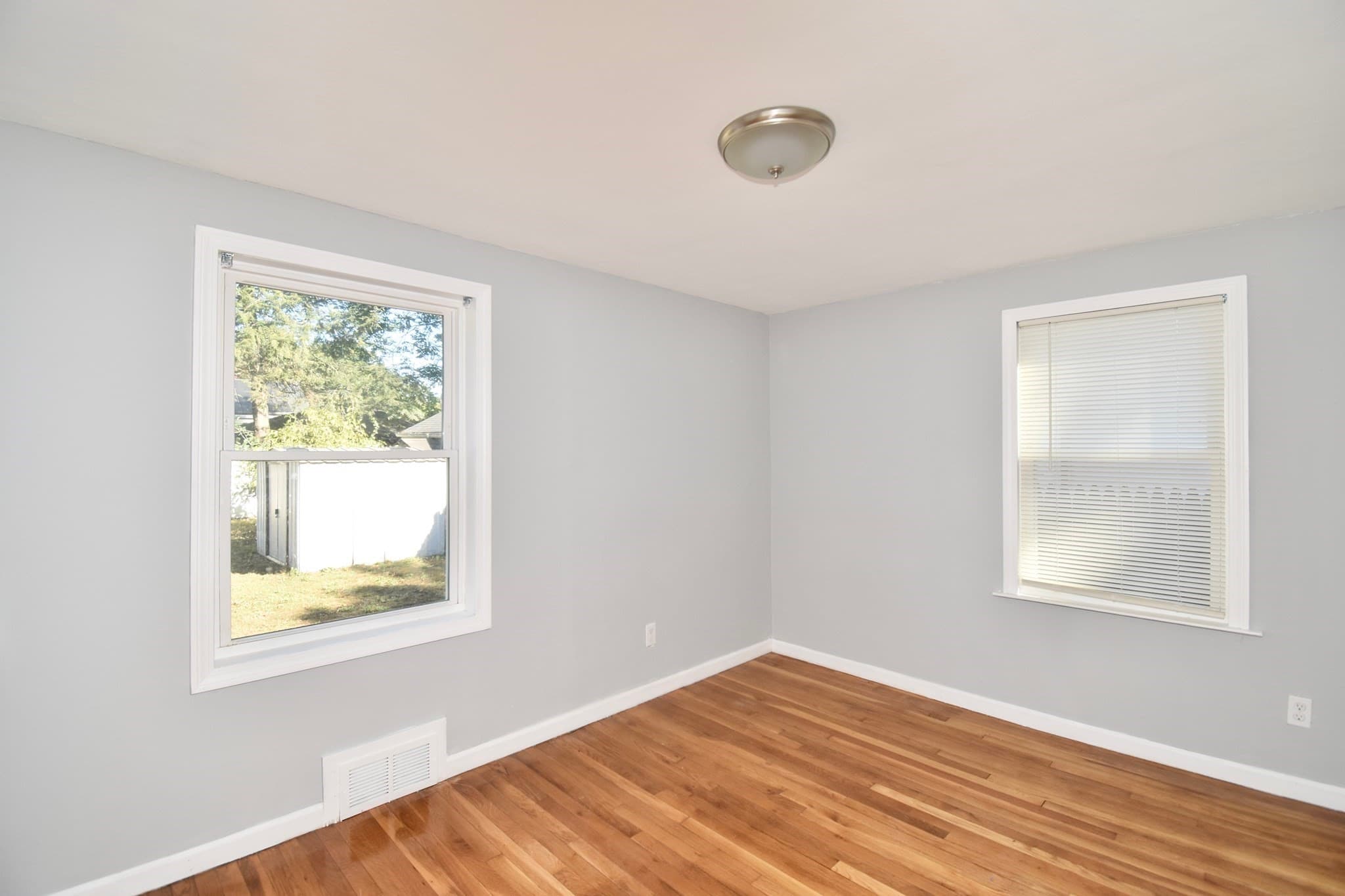 Single Family Residence at 66 Curve St, Springfield MA 01104, Springfield, photo 17 of 25