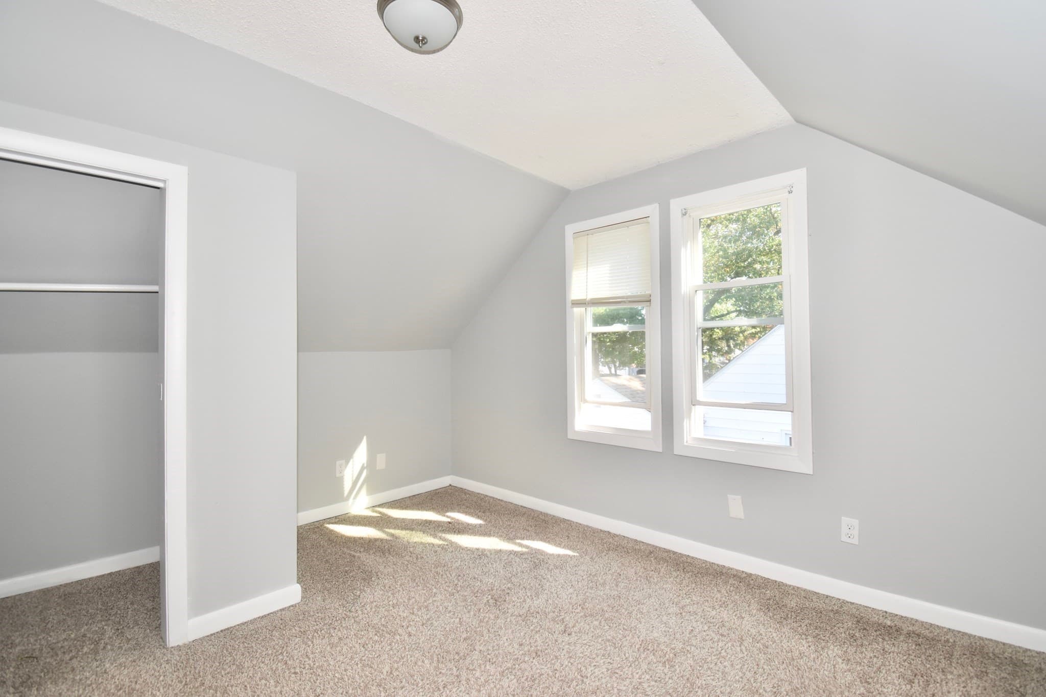 Single Family Residence at 66 Curve St, Springfield MA 01104, Springfield, photo 20 of 25