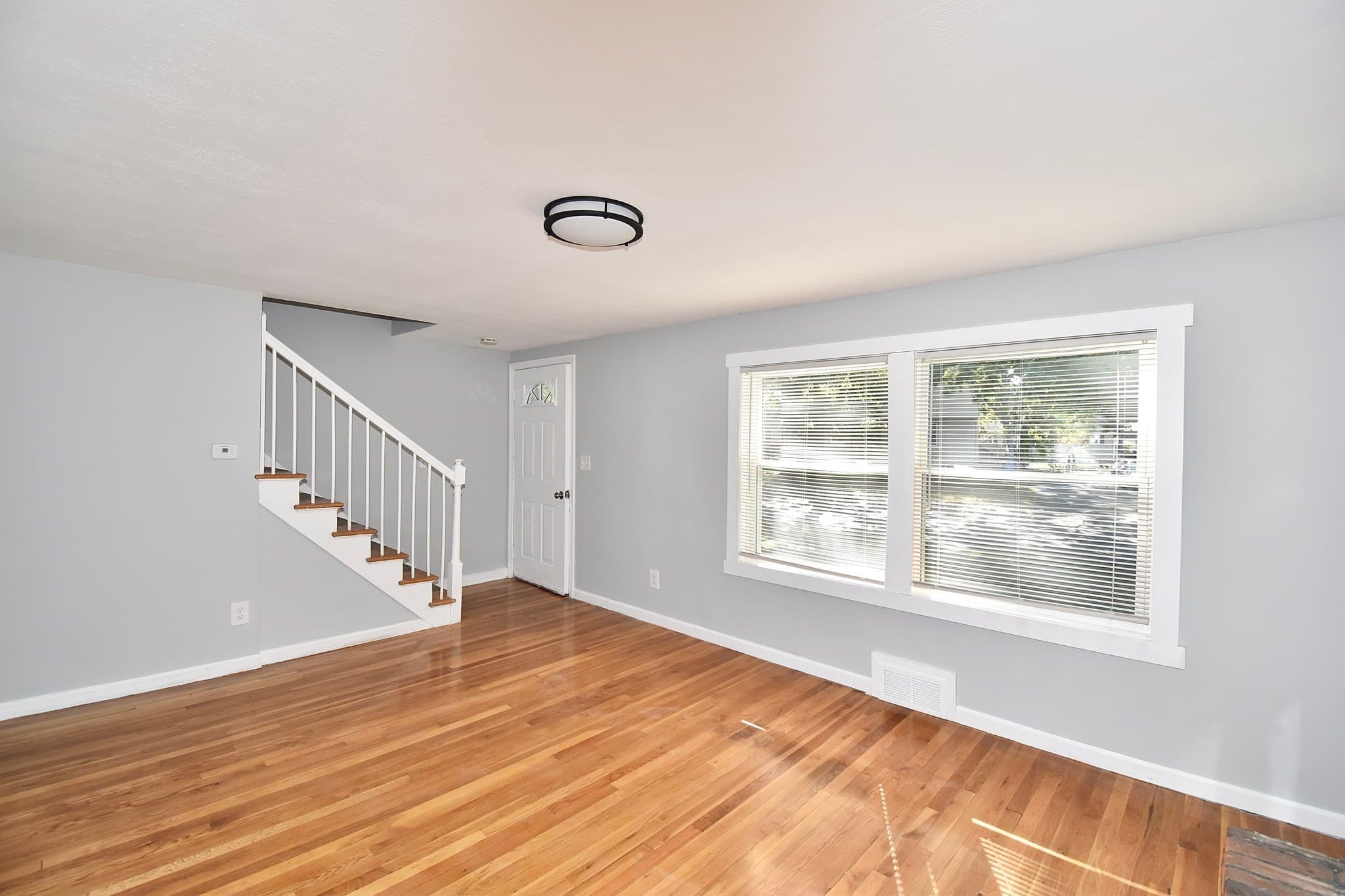 Single Family Residence at 66 Curve St, Springfield MA 01104, Springfield, photo 9 of 25