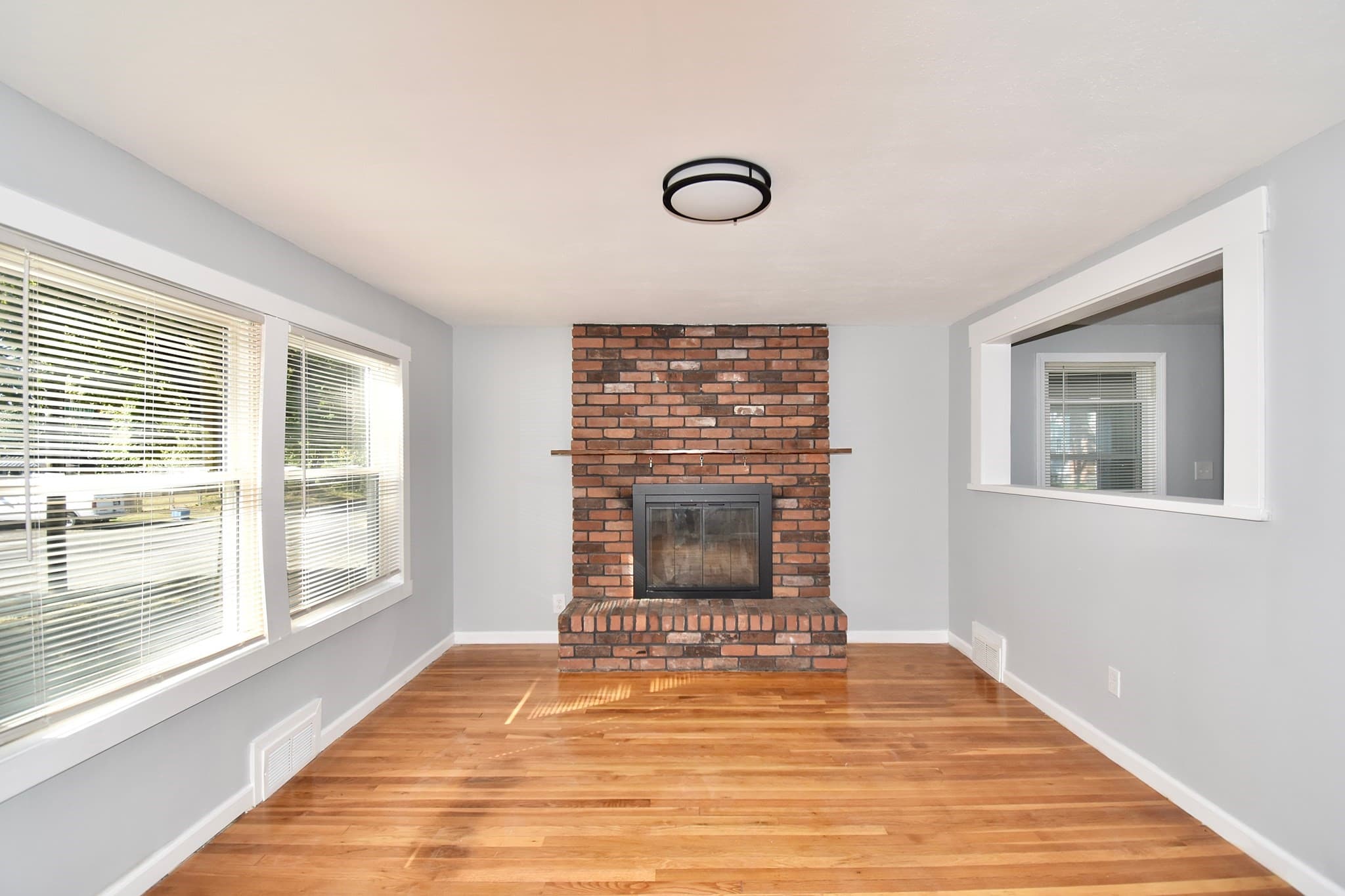 Single Family Residence at 66 Curve St, Springfield MA 01104, Springfield, photo 10 of 25