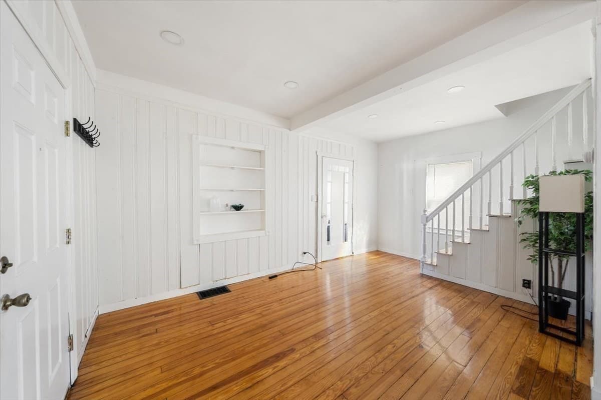 Single Family Residence at 41 Massasoit Rd, Weymouth MA 02191, Weymouth, photo 9 of 39