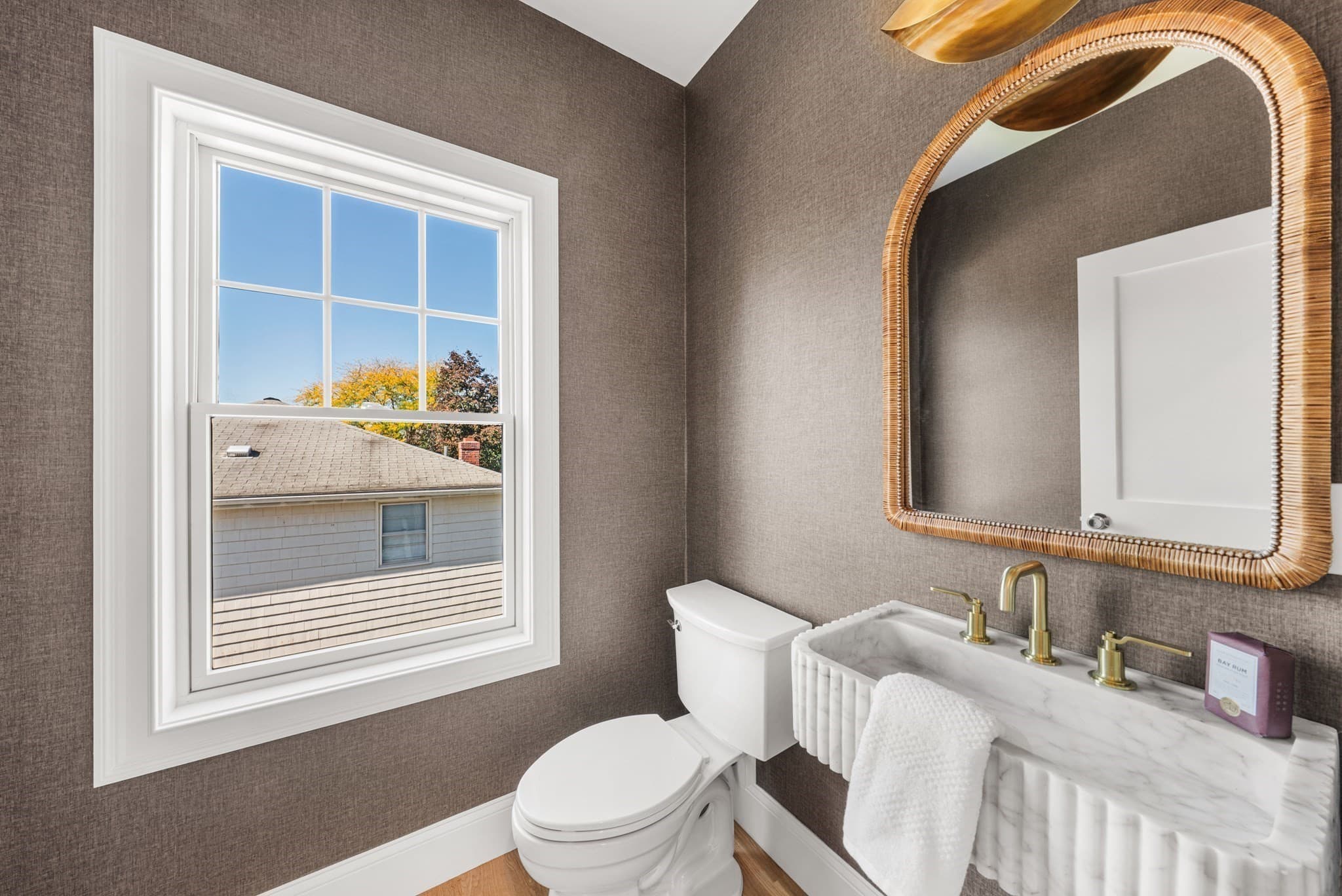 Condominium at 4 Crescent Rd # 1, Needham MA 02494, Needham, photo 10 of 26