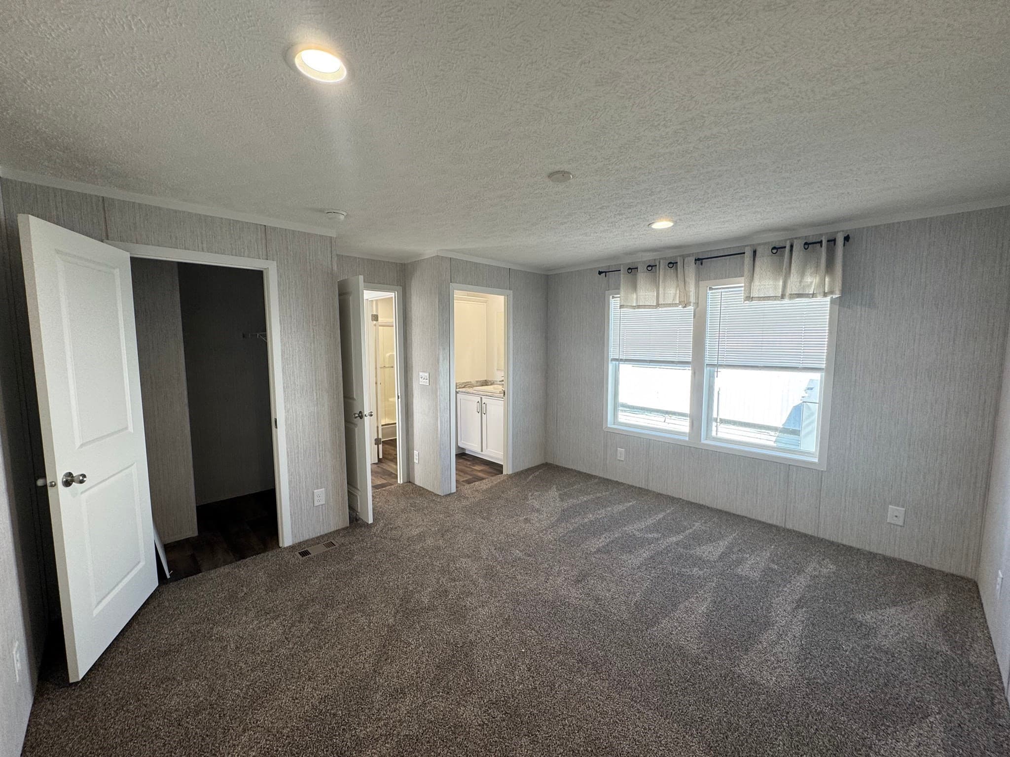 Mobile Home at 131 Washington Street # 25, Foxboro MA 02035, Foxboro, photo 13 of 21