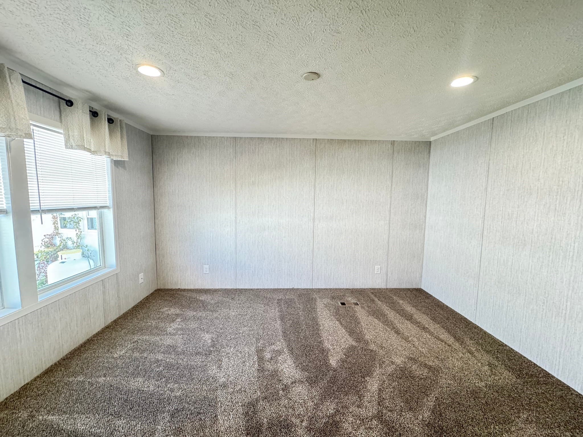 Mobile Home at 131 Washington Street # 25, Foxboro MA 02035, Foxboro, photo 15 of 21