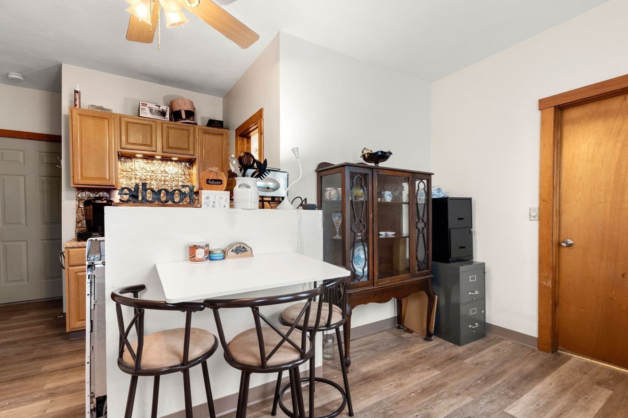 Condominium at 158 Park # 3, Beverly MA 01915, Beverly, photo 5 of 14
