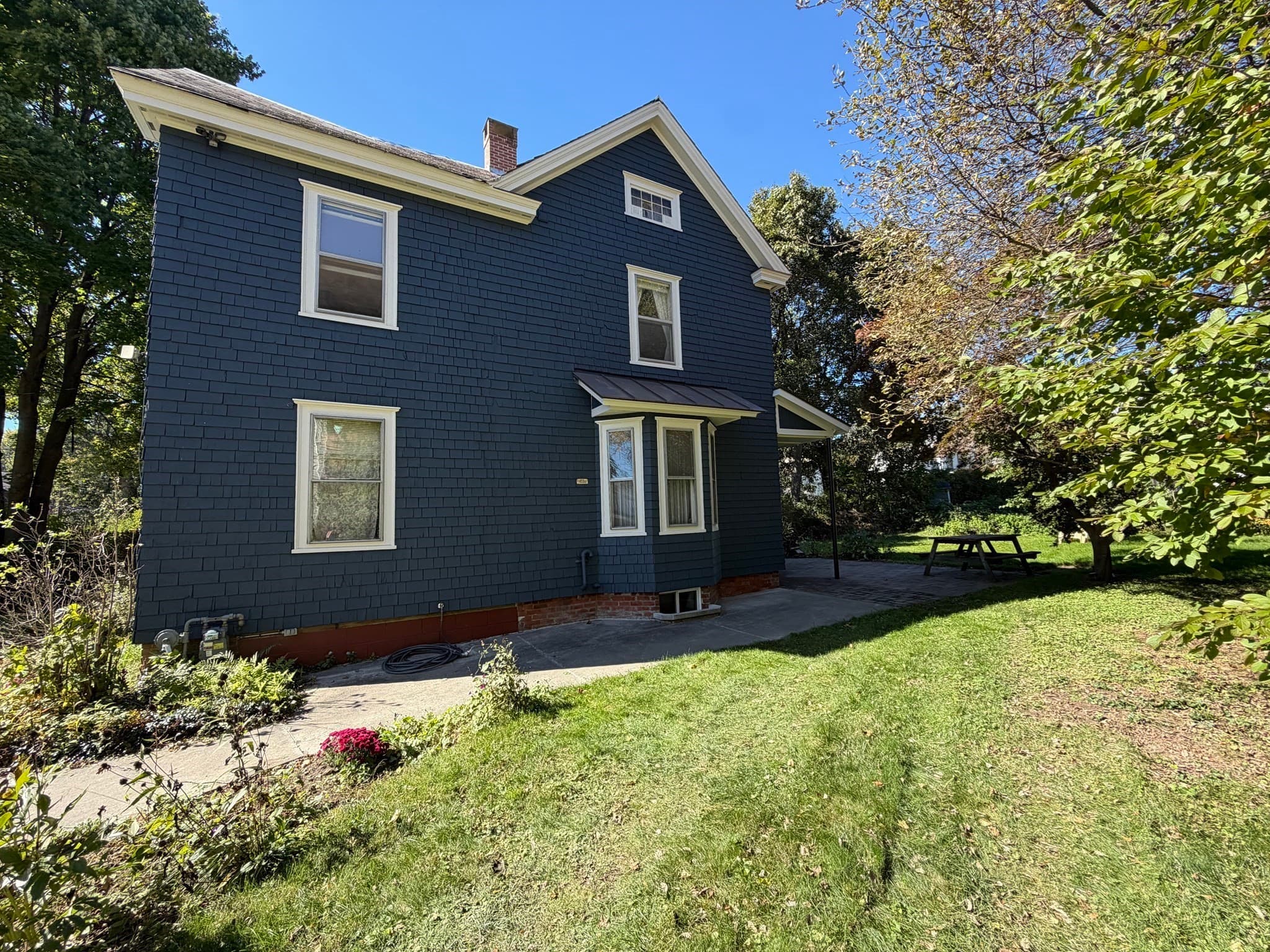 Single Family Residence at 23 Phillips St, Greenfield MA 01301, Greenfield, photo 2 of 27