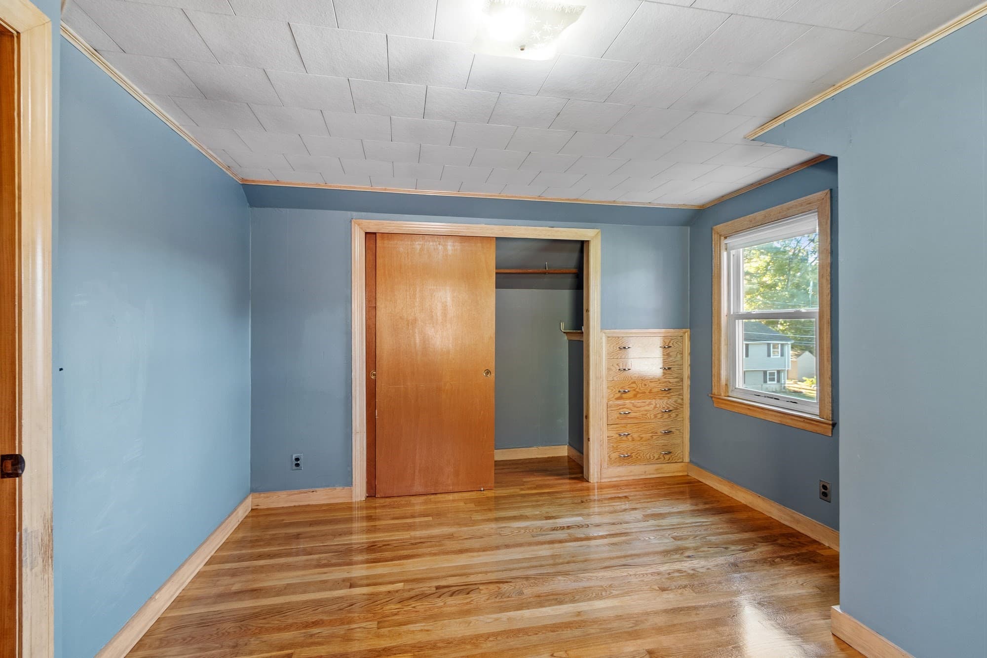 Single Family Residence at 24 Faulkner Ave, Wilmington MA 01887, Wilmington, photo 13 of 17