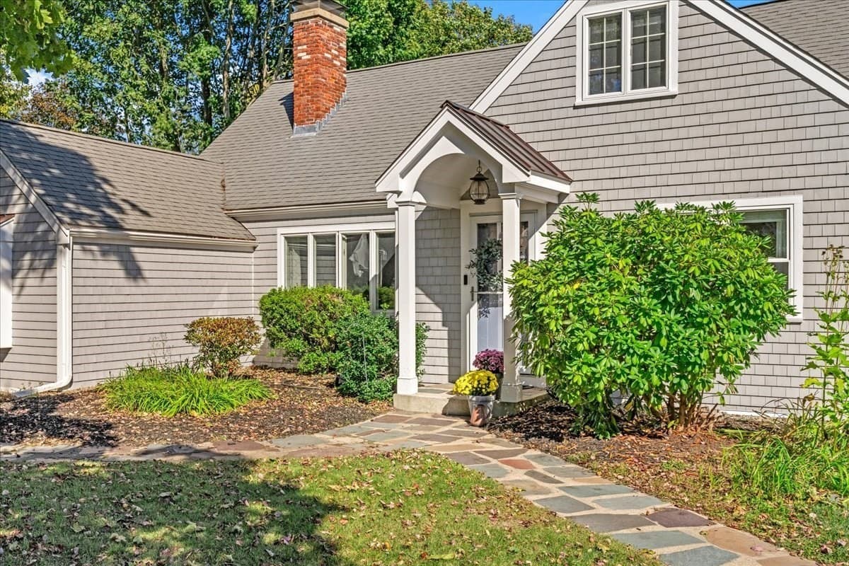Single Family Residence at 532 Hatherly Rd, Scituate MA 02066, Scituate, photo 2 of 40