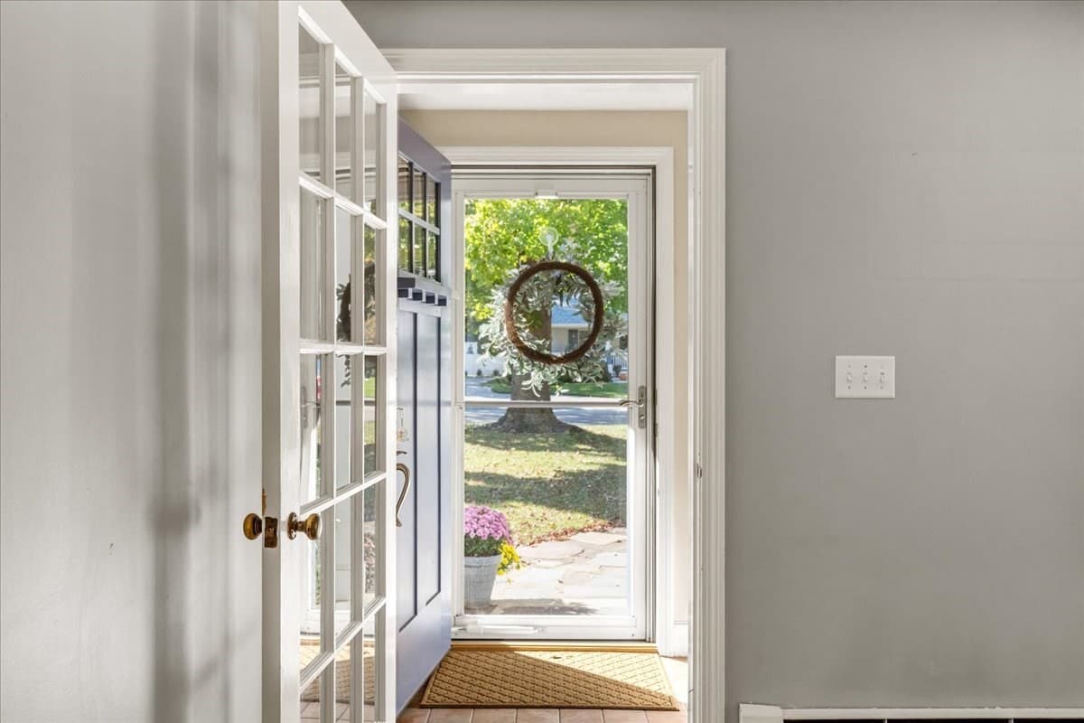 Single Family Residence at 532 Hatherly Rd, Scituate MA 02066, Scituate, photo 6 of 40