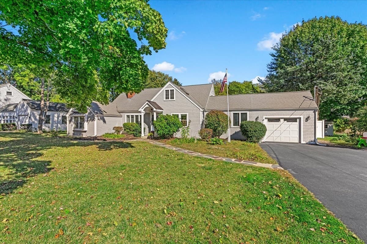 Single Family Residence at 532 Hatherly Rd, Scituate MA 02066, Scituate, photo 3 of 40