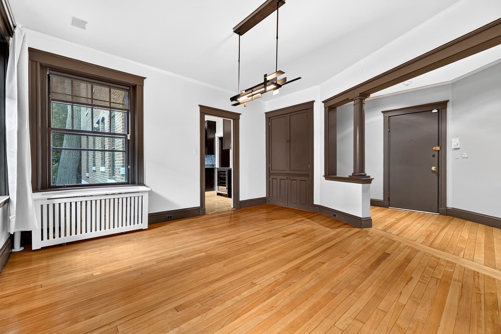 Condominium at 31 Linnaean St # 2, Cambridge MA 02138, Cambridge, photo 18 of 37