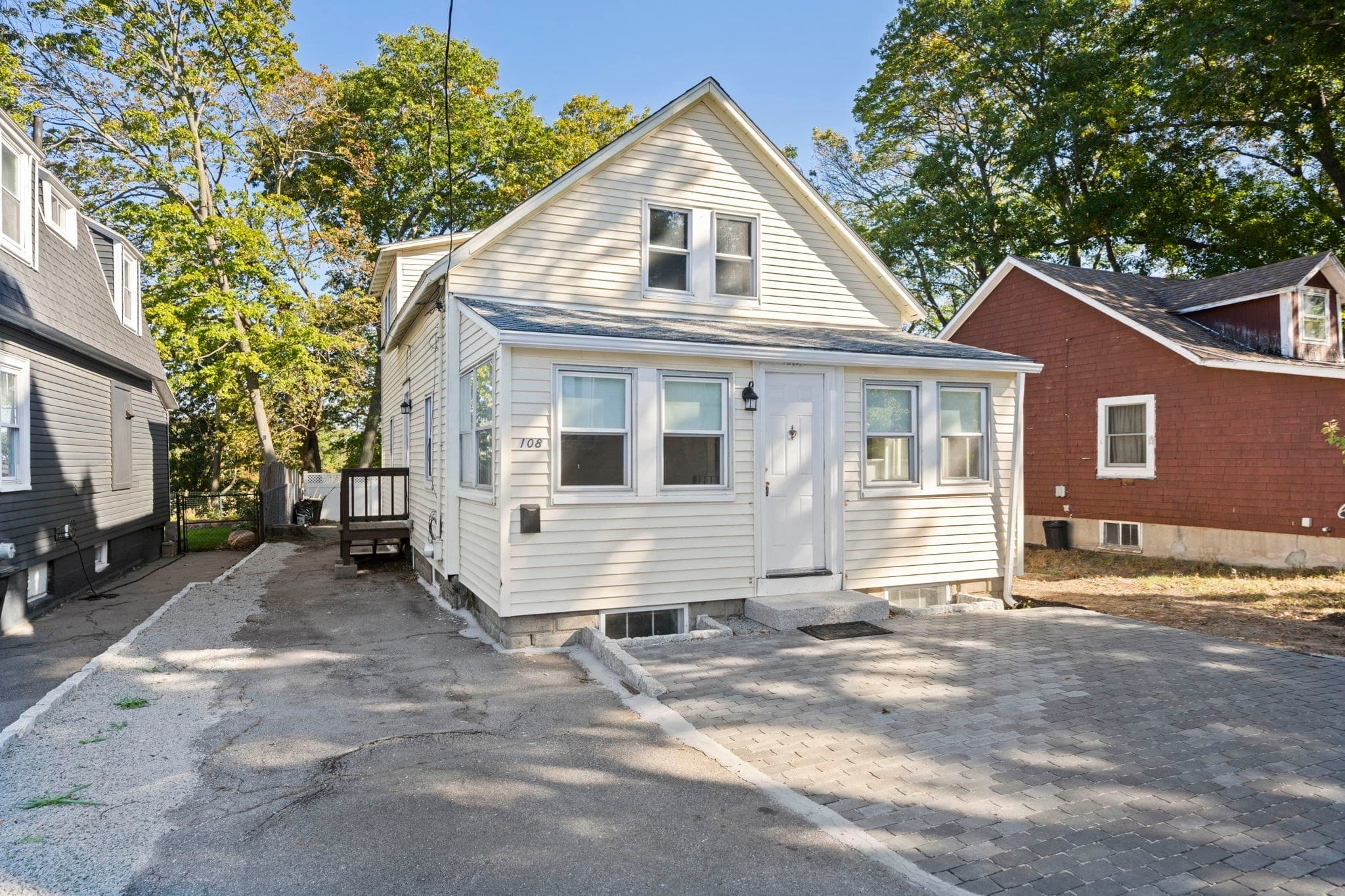 108 Palmer St, Quincy MA 02169