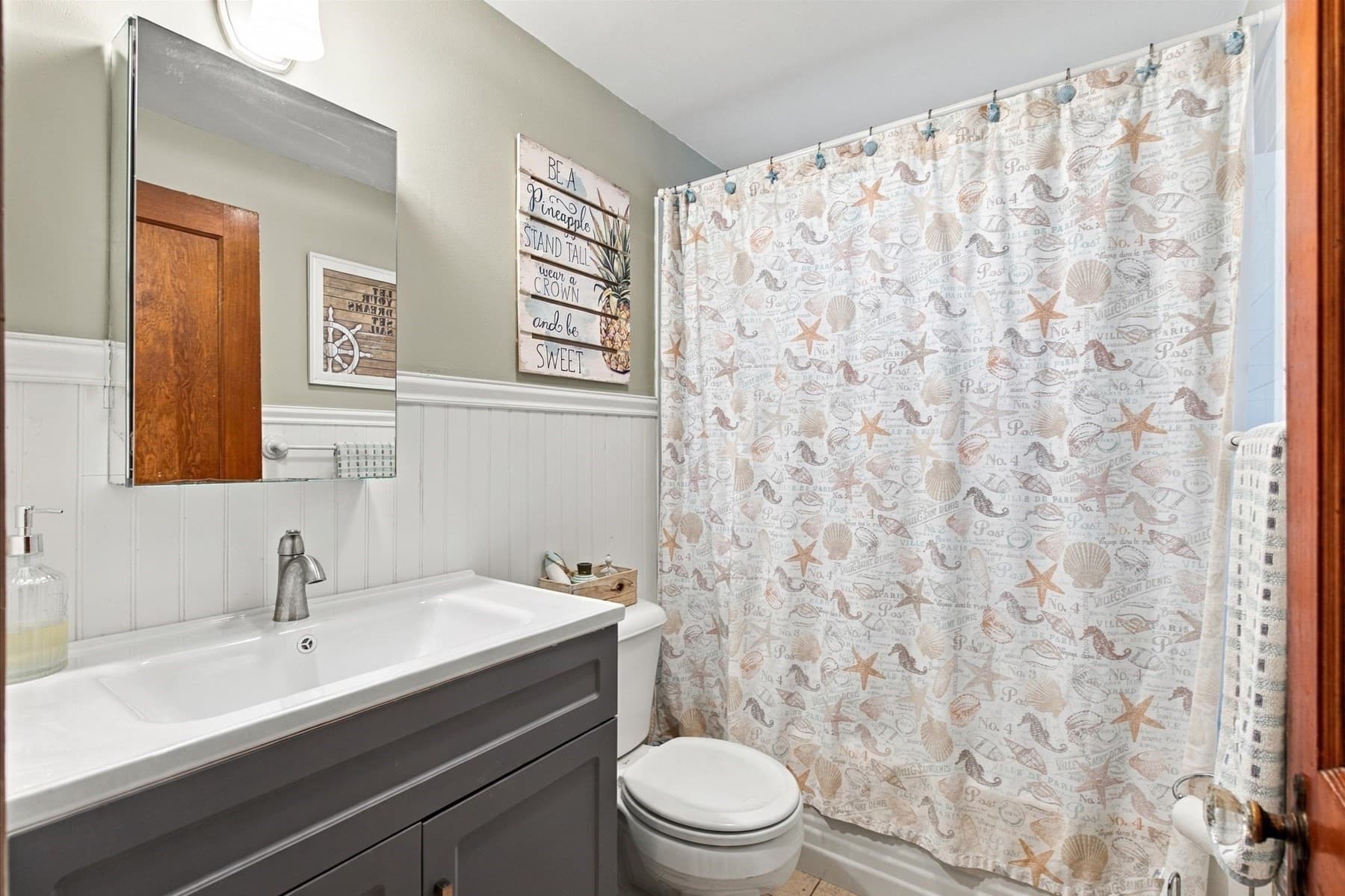 Single Family Residence at 19 Joe Lincoln Rd, Harwich MA 02671, Harwich, photo 19 of 29