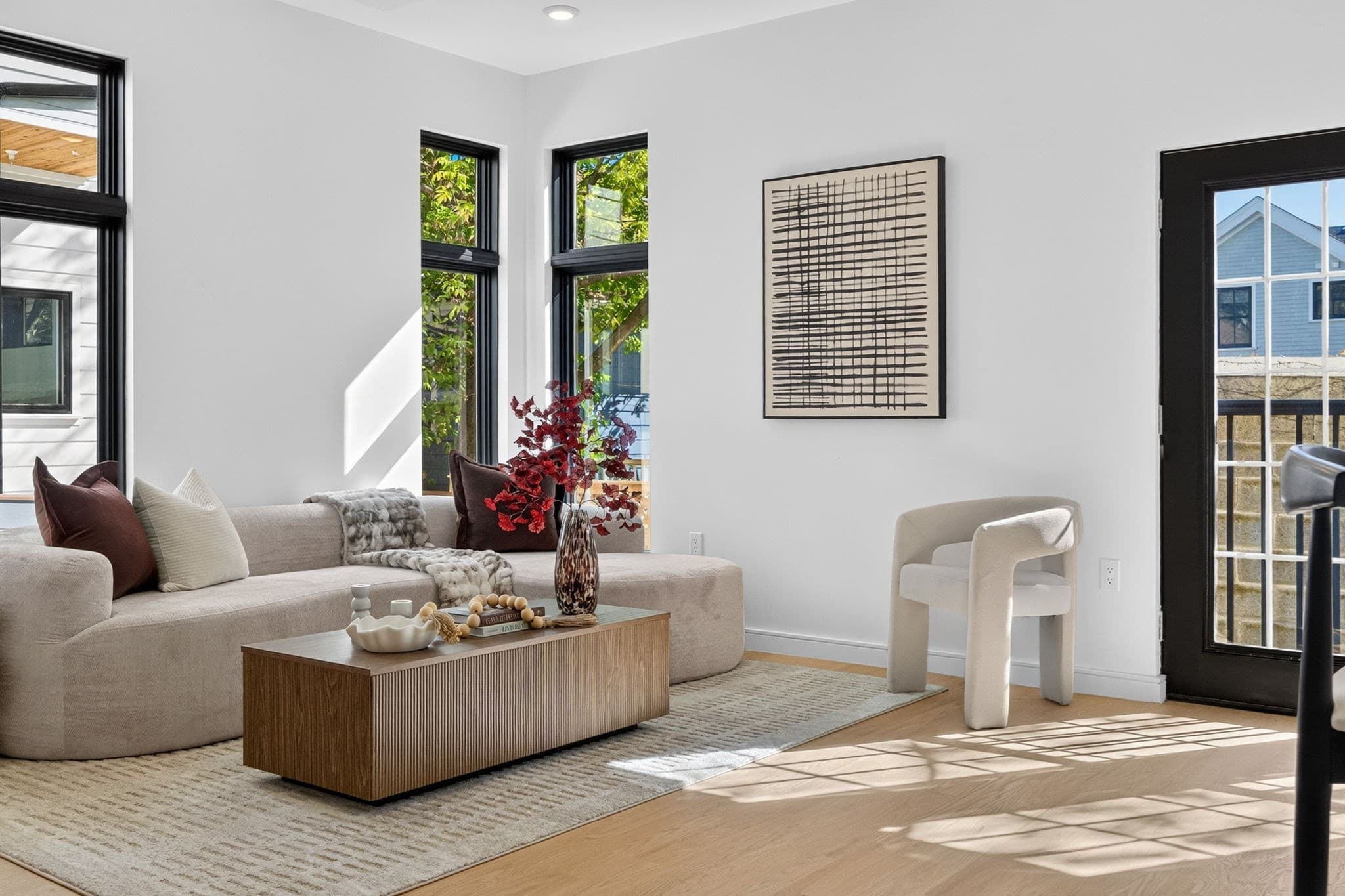 Condominium at 15 Clyde St # R, Somerville MA 02145, Somerville, photo 2 of 21