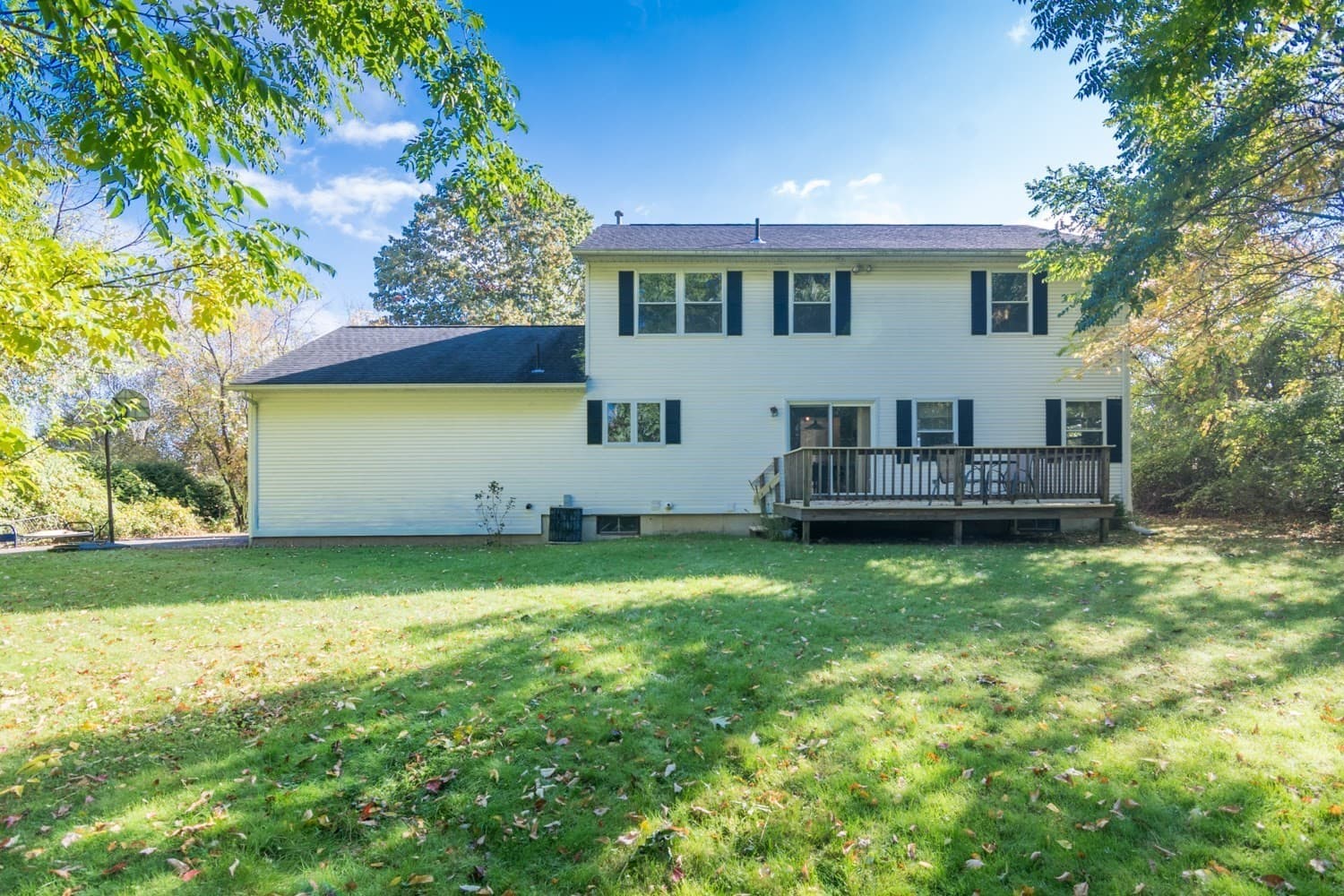 Single Family Residence at 7 Emily Ln, Amherst MA 01002, Amherst, photo 6 of 42