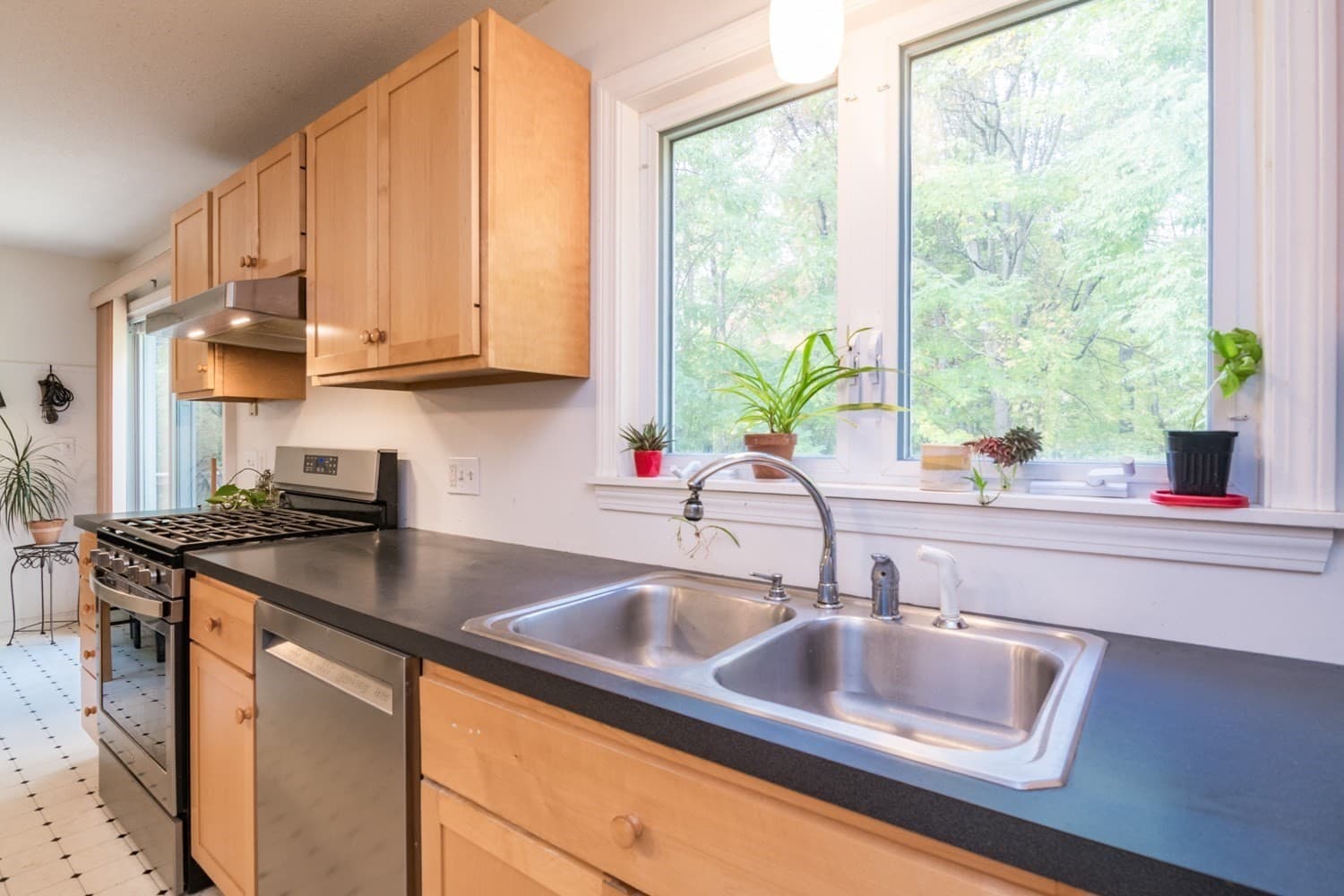 Single Family Residence at 7 Emily Ln, Amherst MA 01002, Amherst, photo 13 of 42