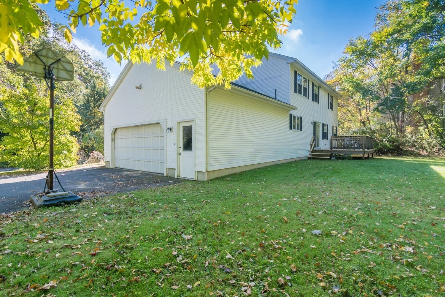 Single Family Residence at 7 Emily Ln, Amherst MA 01002, Amherst, photo 5 of 42