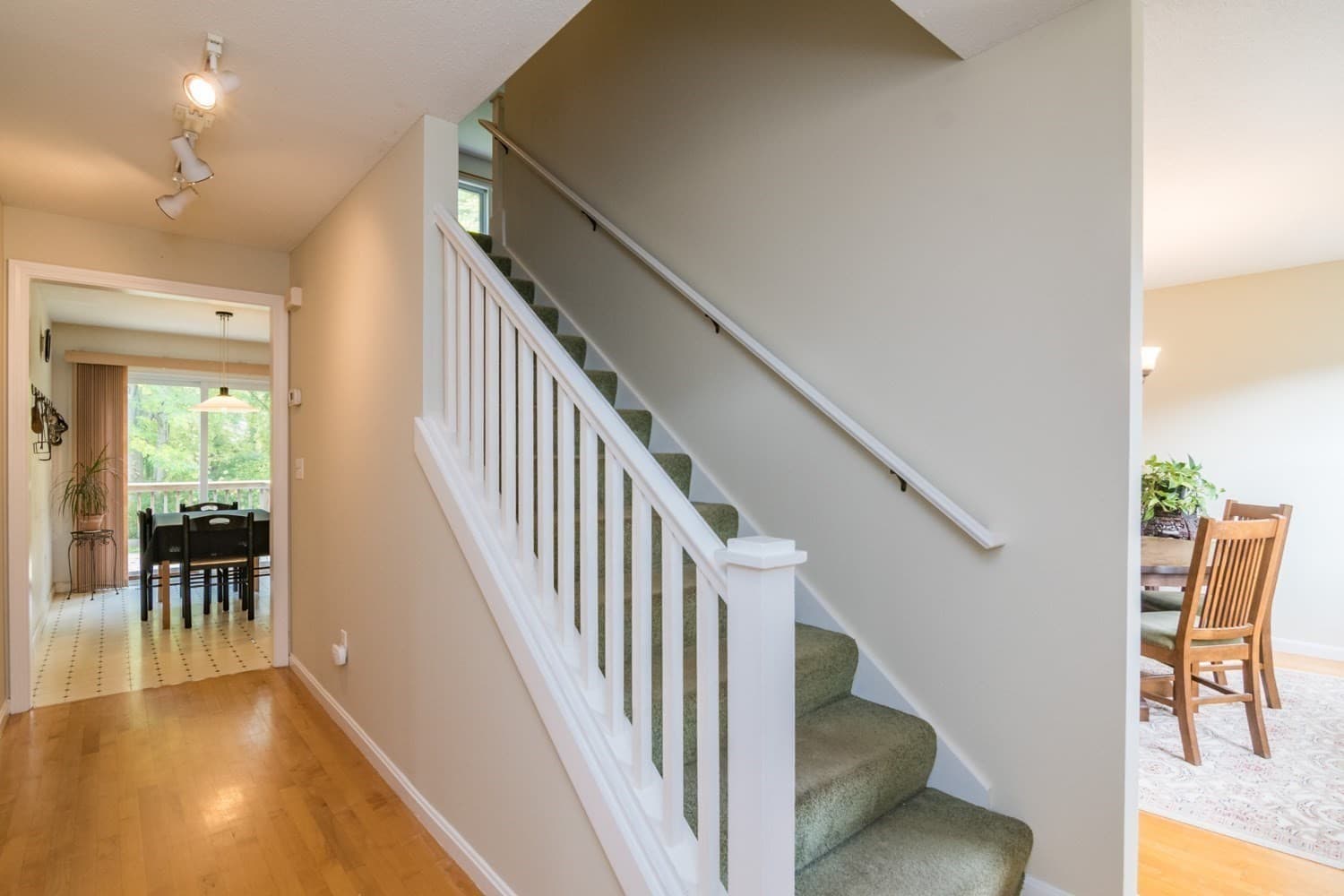 Single Family Residence at 7 Emily Ln, Amherst MA 01002, Amherst, photo 10 of 42