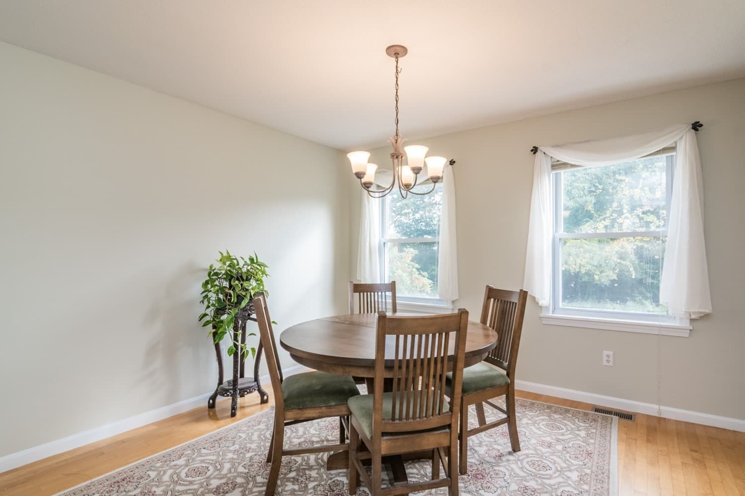 Single Family Residence at 7 Emily Ln, Amherst MA 01002, Amherst, photo 18 of 42