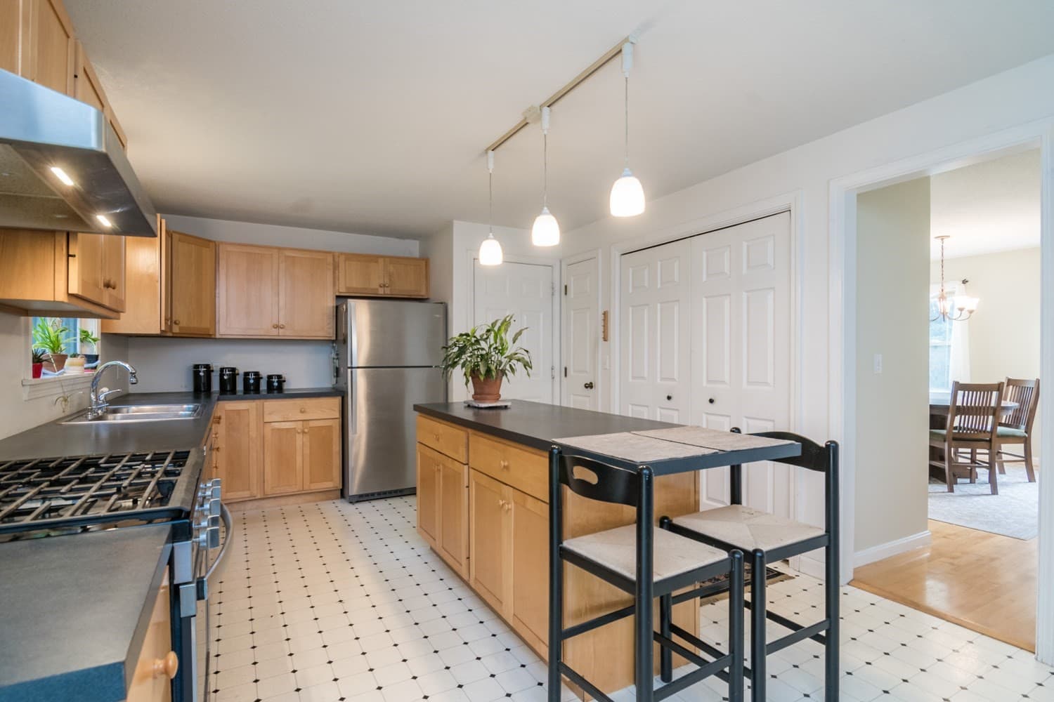 Single Family Residence at 7 Emily Ln, Amherst MA 01002, Amherst, photo 11 of 42