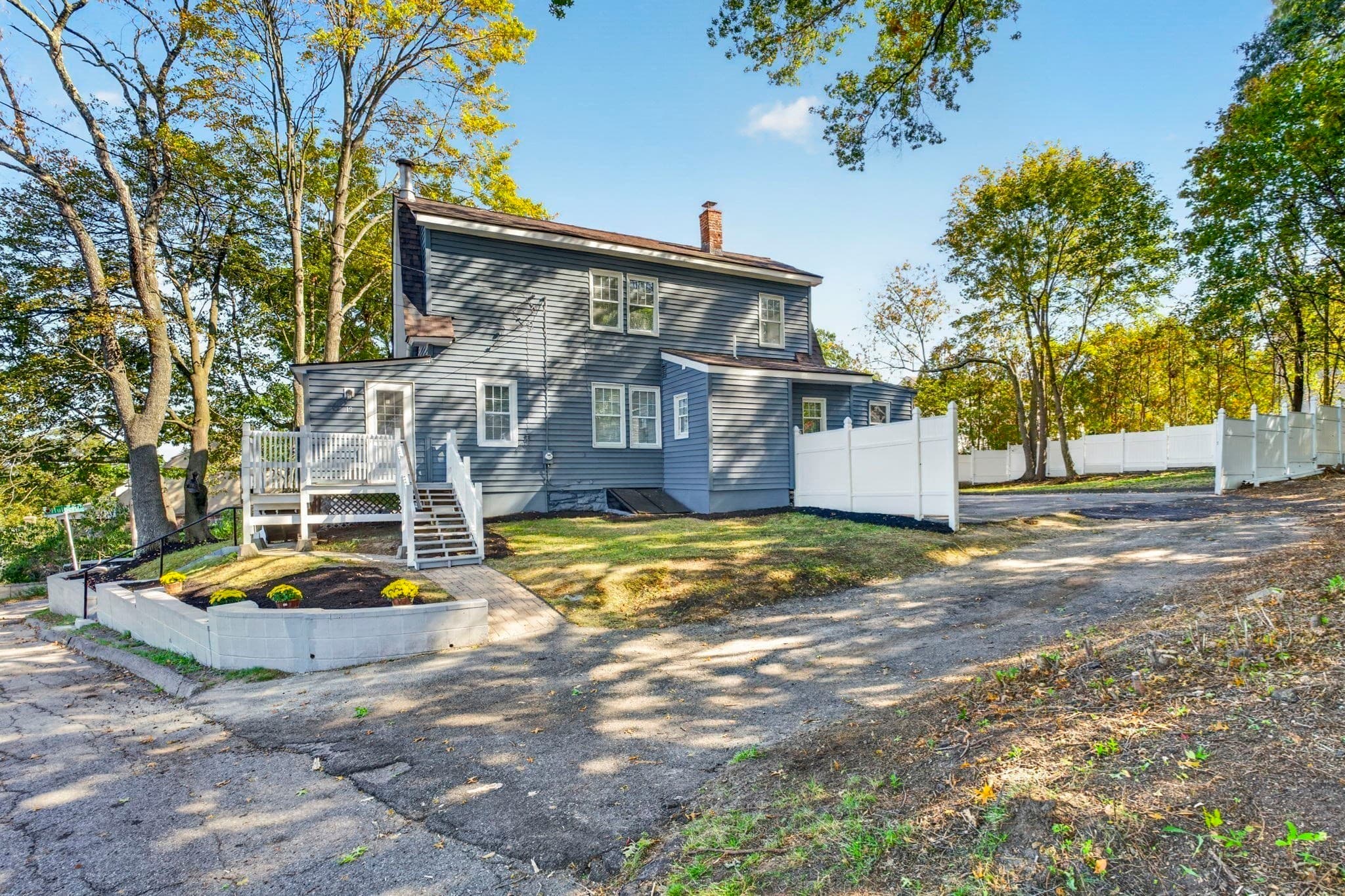 Single Family Residence at 19 Genessee, Worcester MA 01603, Worcester, photo 3 of 34