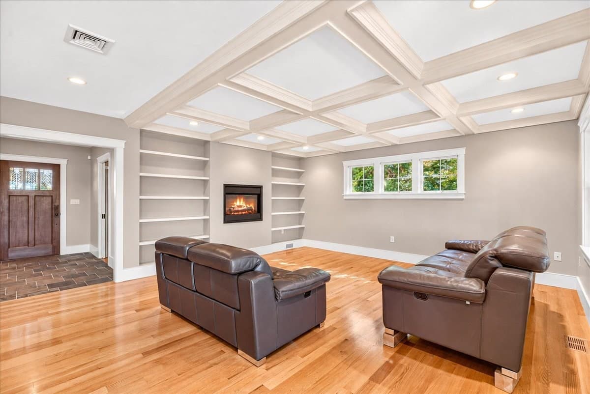 Single Family Residence at 50 Captains Hill Rd, Duxbury MA 02332, Duxbury, photo 7 of 41