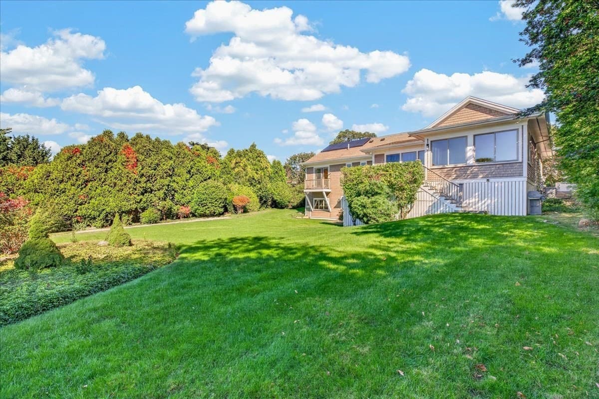 Single Family Residence at 50 Captains Hill Rd, Duxbury MA 02332, Duxbury, photo 33 of 41
