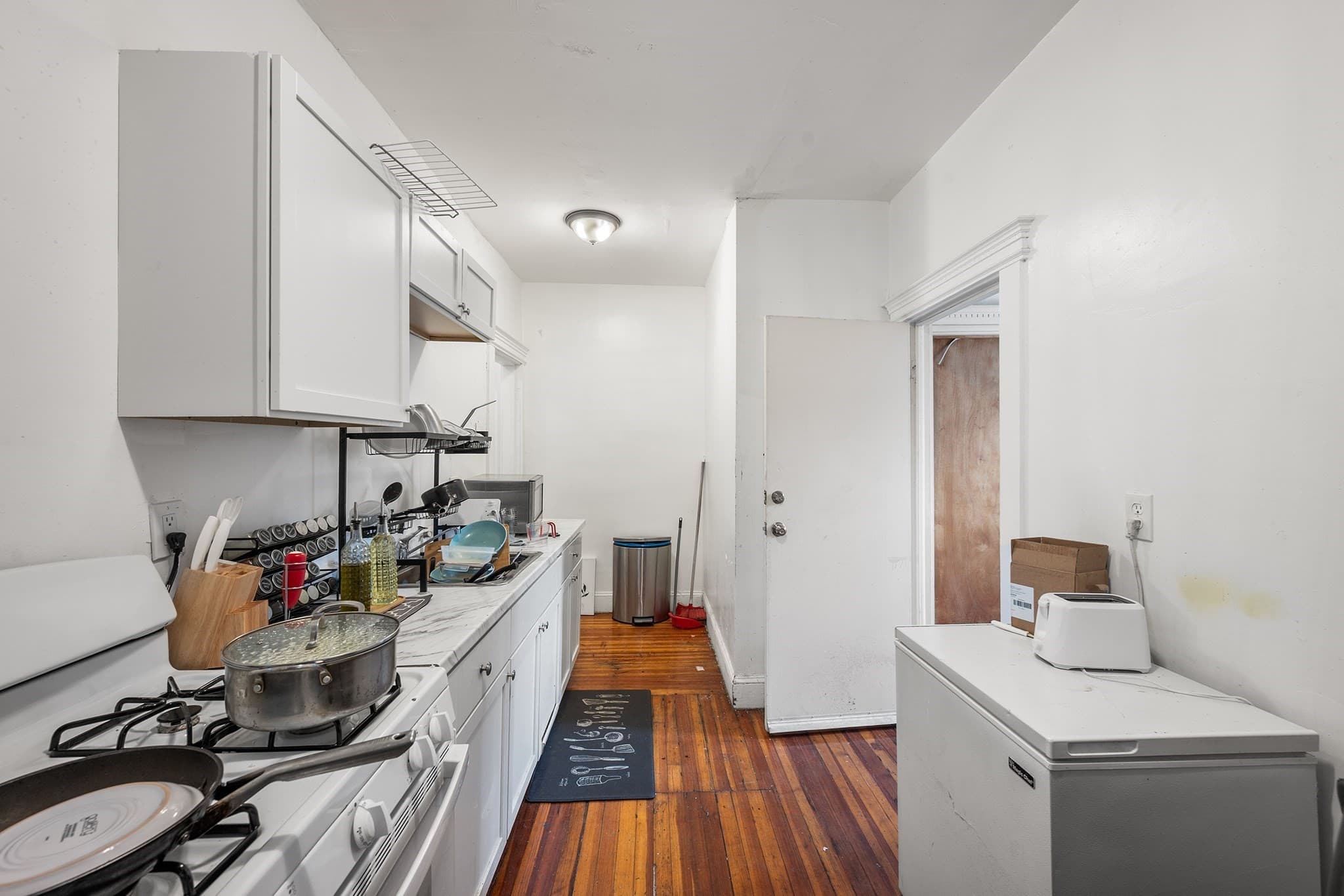 5+ Family - 5+ Units Side by Side at 27 Bradshaw St, Boston MA 02121, Boston, photo 14 of 40