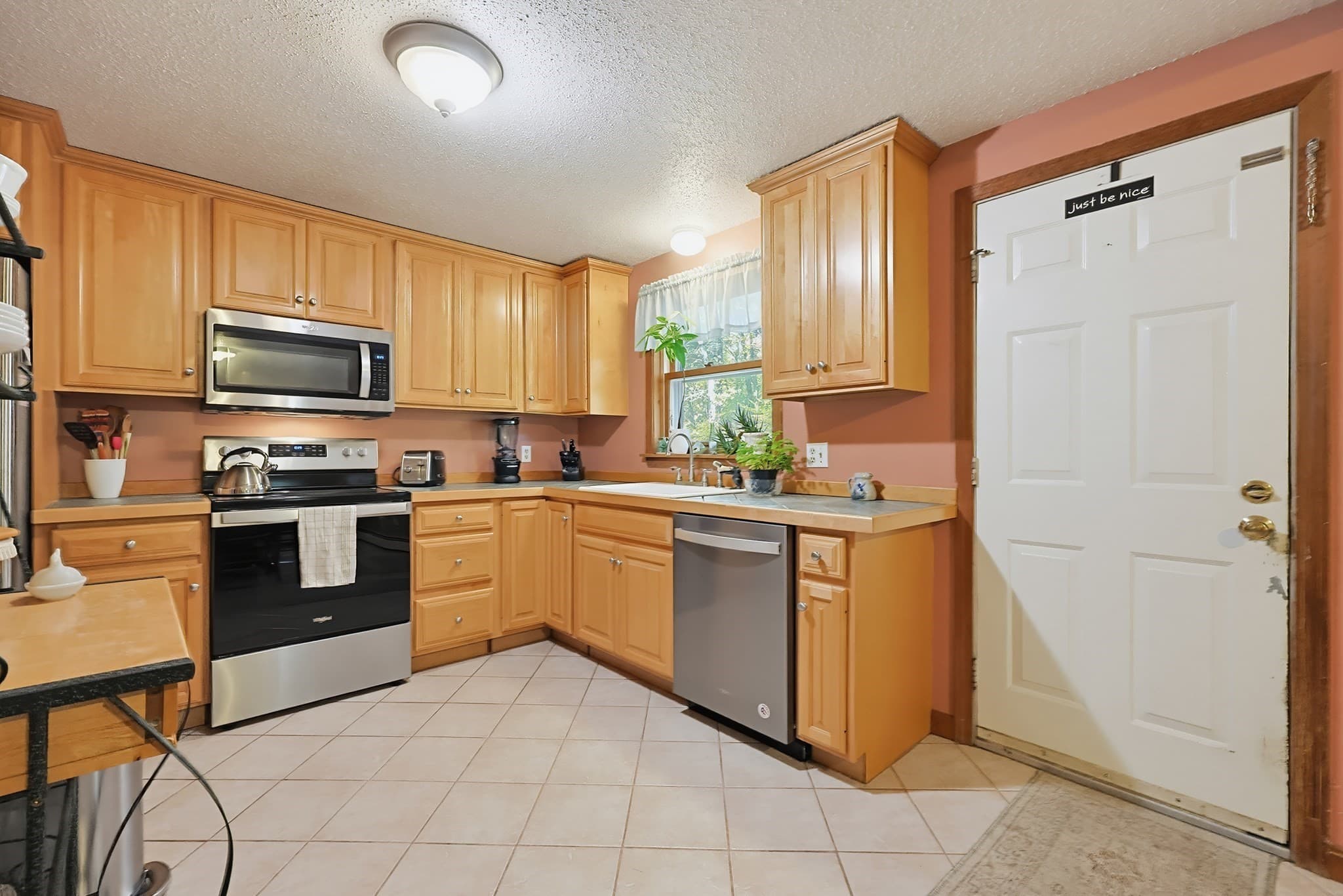 Single Family Residence at 362 Arbor St, Lunenburg MA 01462, Lunenburg, photo 3 of 31