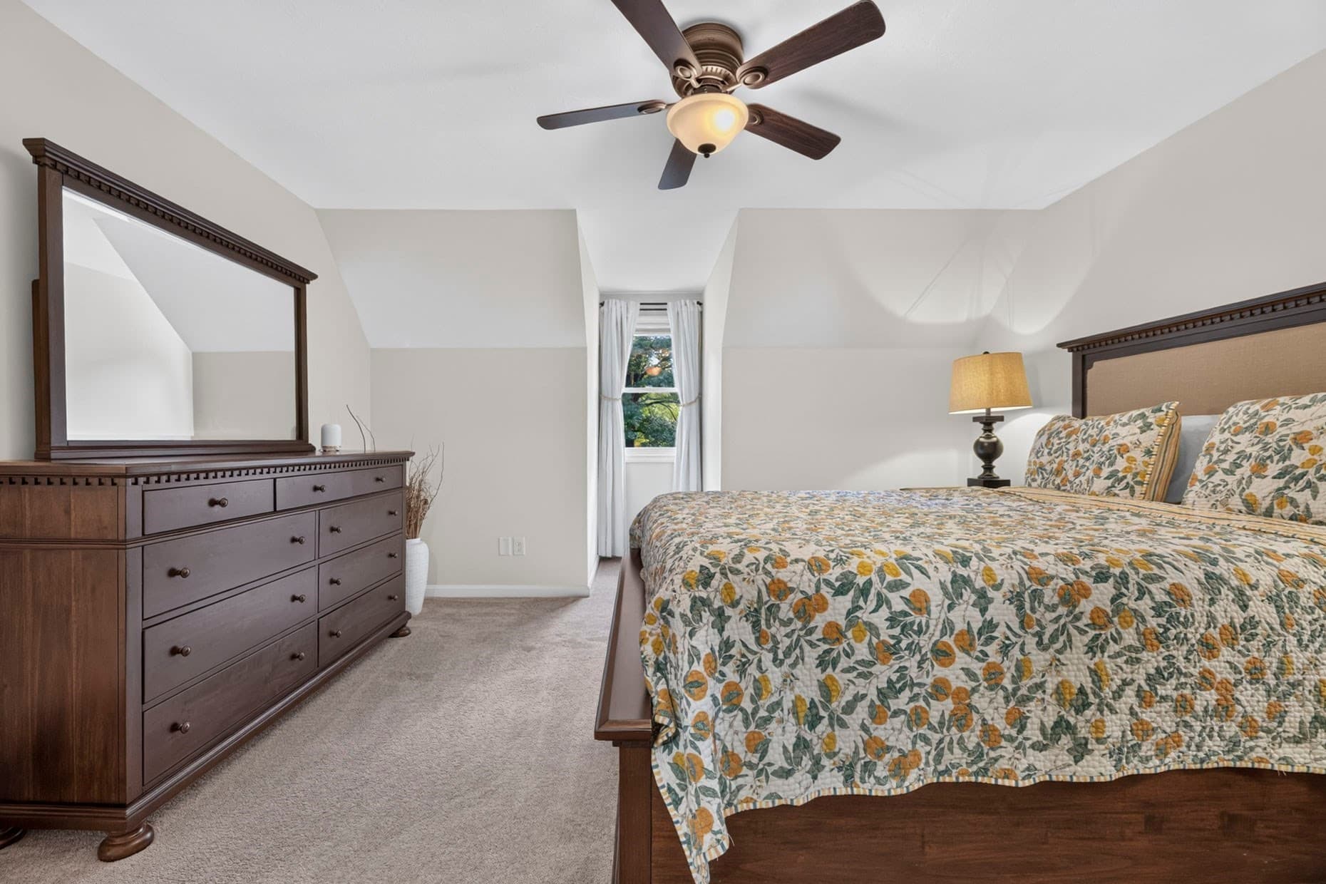 Single Family Residence at 34 Serengeti Dr, North Attleboro MA 02760, North Attleboro, photo 27 of 42